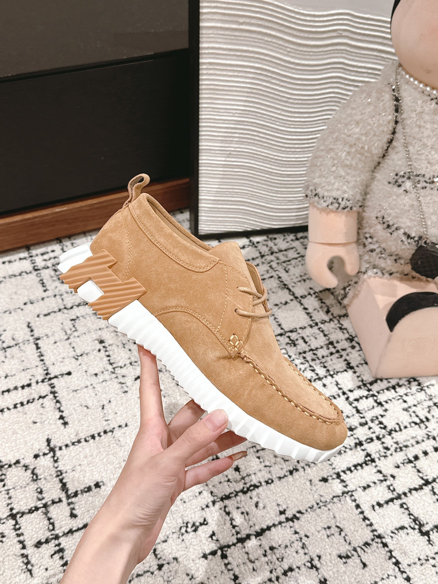 INCREASE SNEAKER IN PEANUT BROWN SUEDE - 34