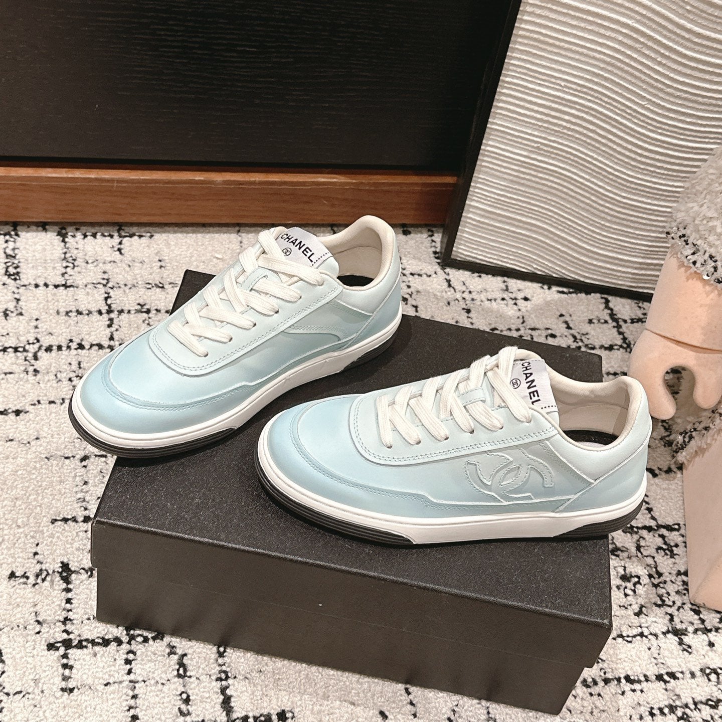 SNEAKER IN BLUE PASTEL HAND-POLISHED CALFSKIN 977829 - 35
