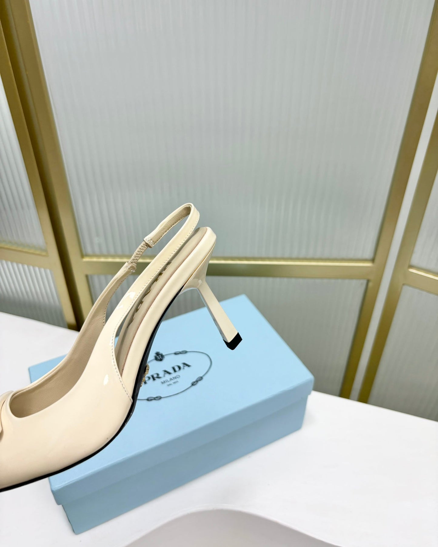 PRA PATENT LEATHER SLINGBACK PUMPS 50 CREAMY WHITE - 35