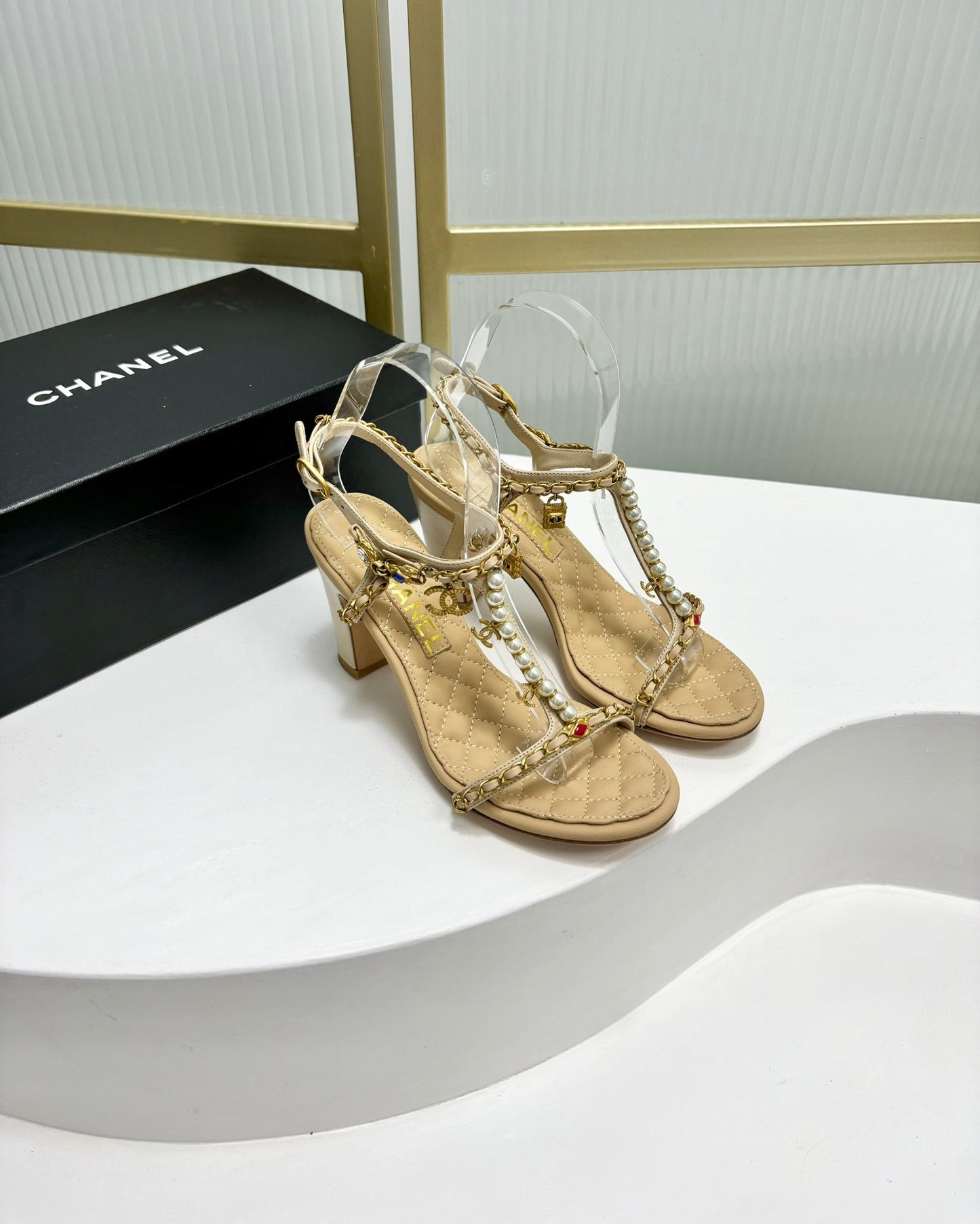 HIGH HEELS PEARL CHAIN IN BEIGE CREAM COWHIDE - 35