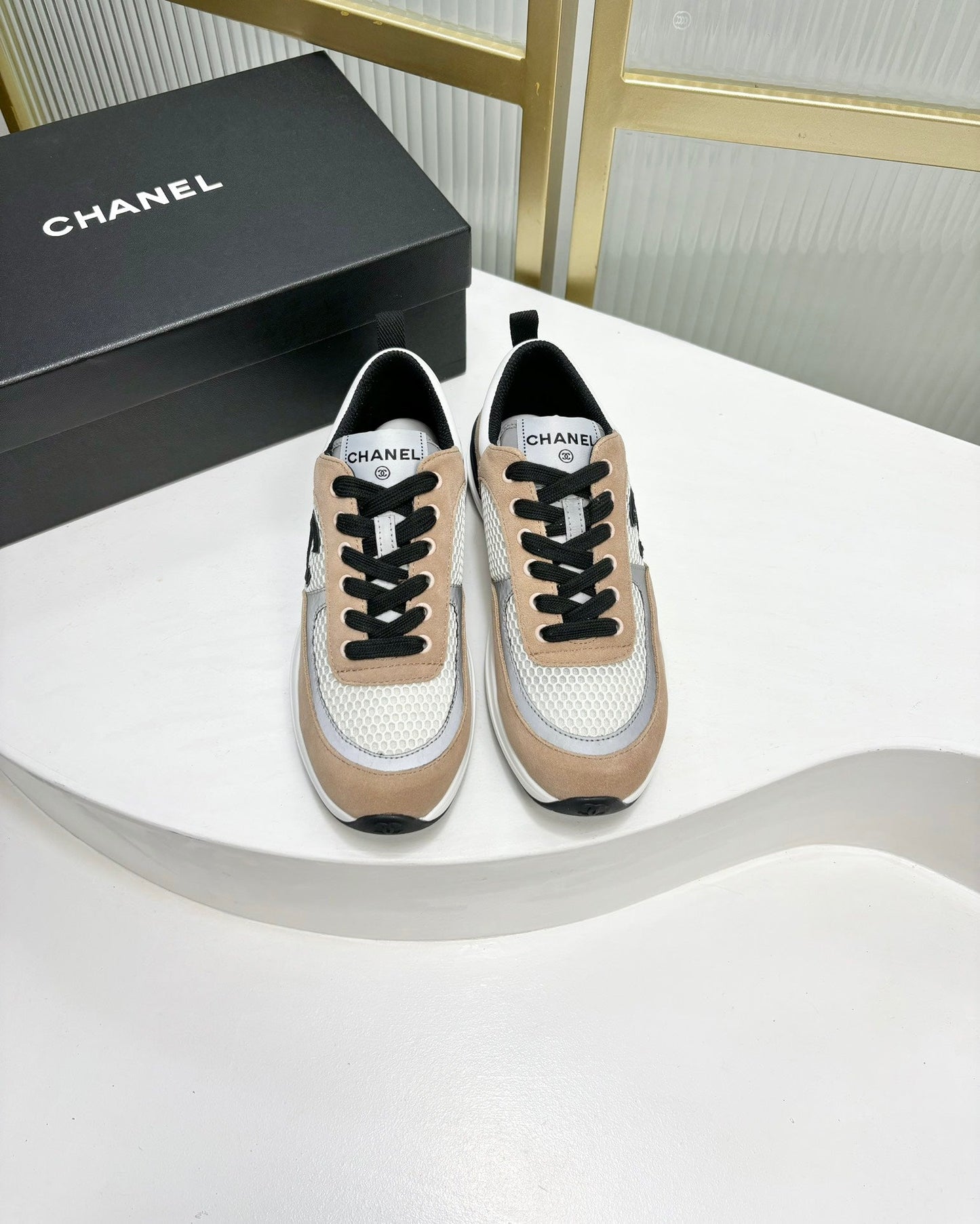 SNEAKER IN TAN BROWN SUEDE AND GREY BREATHABLE MESH - 35