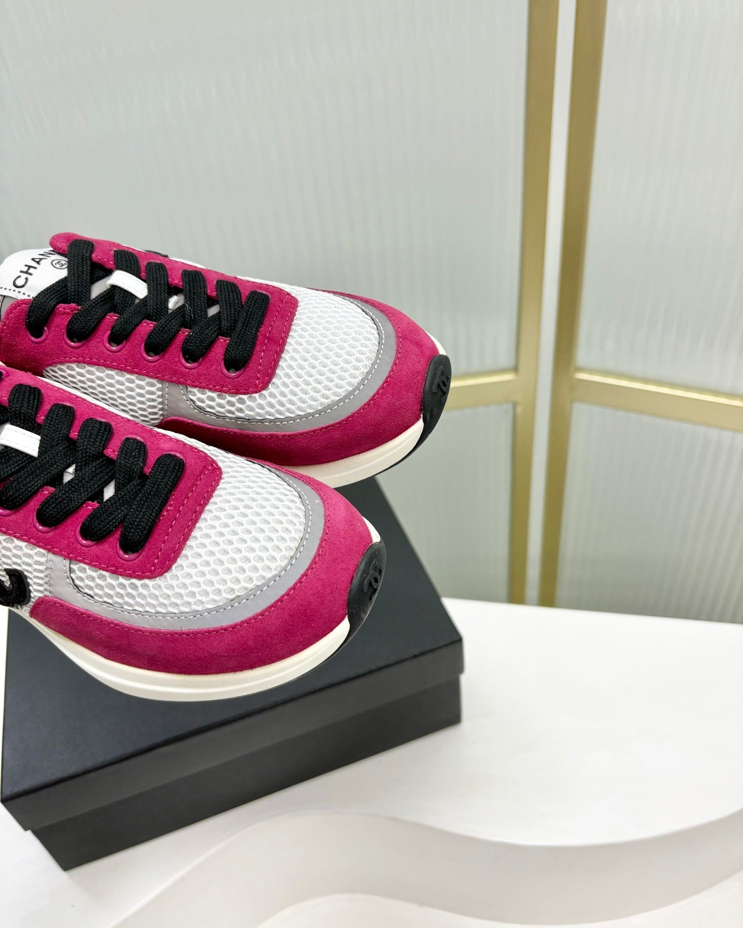 SNEAKER IN BARBIE PINK SUEDE AND GREY BREATHABLE MESH - 35