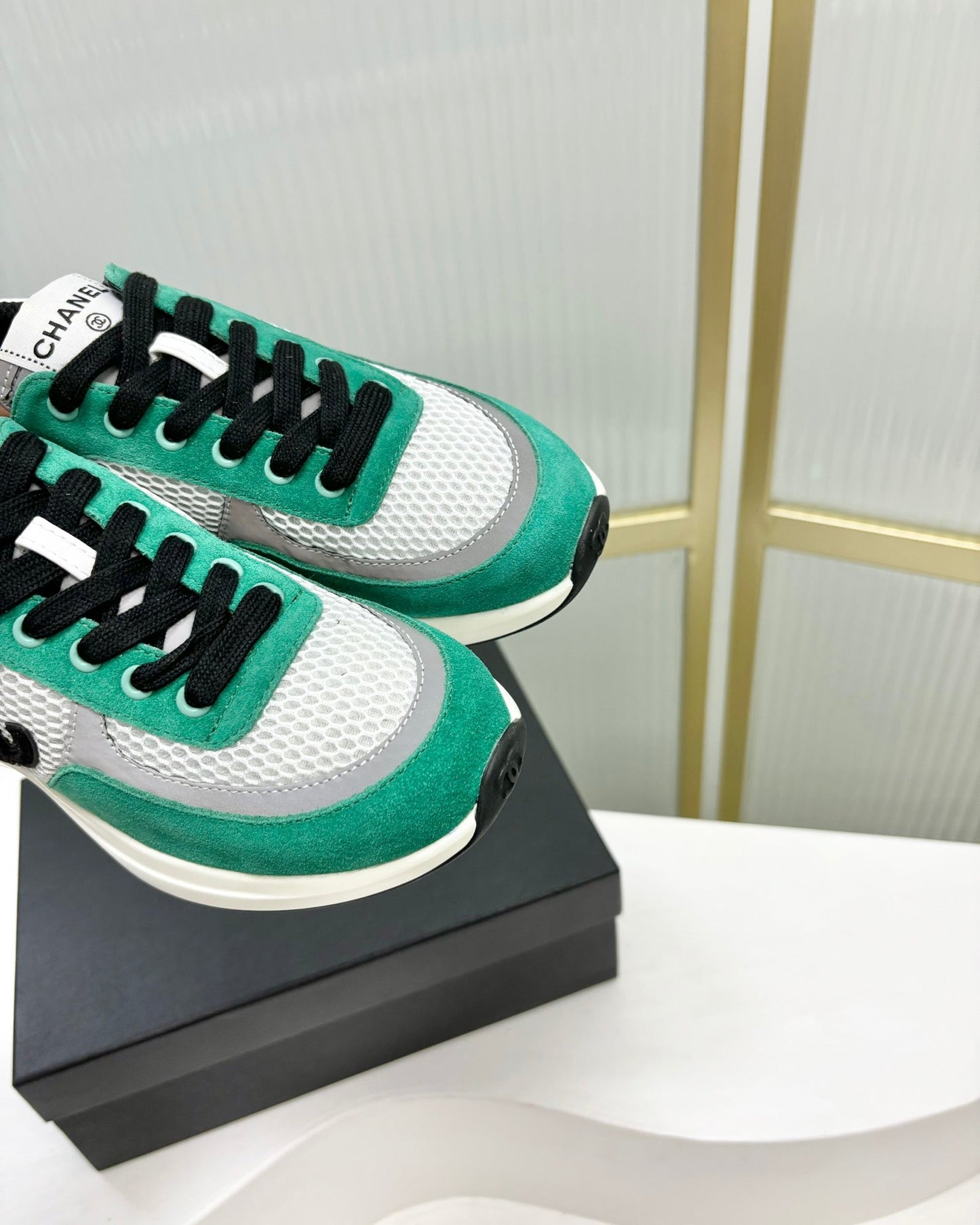 SNEAKER IN JADE GREEN SUEDE AND GREY BREATHABLE MESH - 35