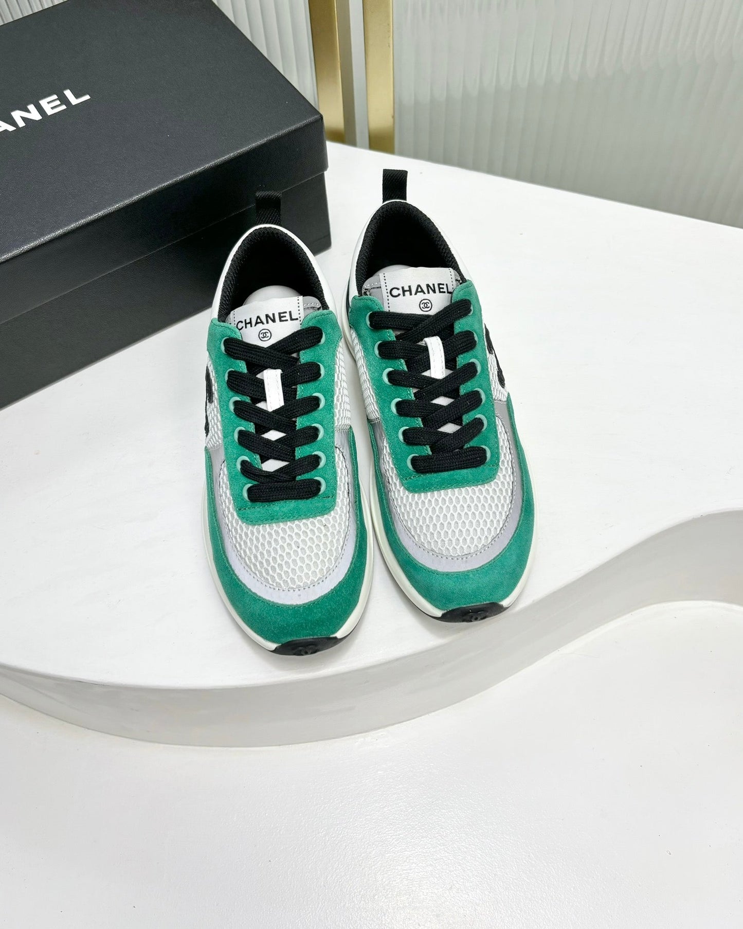 SNEAKER IN JADE GREEN SUEDE AND GREY BREATHABLE MESH - 35