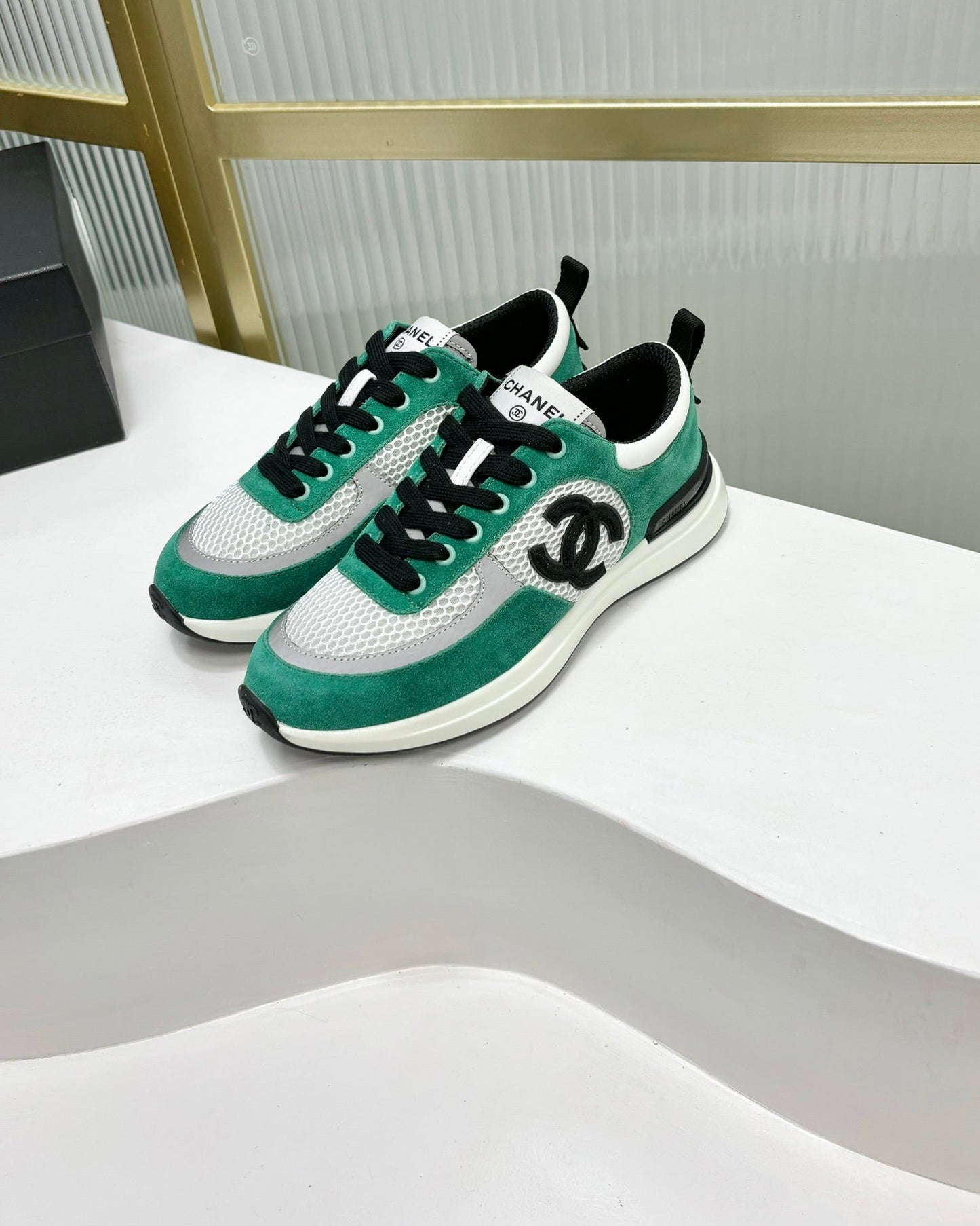 SNEAKER IN JADE GREEN SUEDE AND GREY BREATHABLE MESH - 35