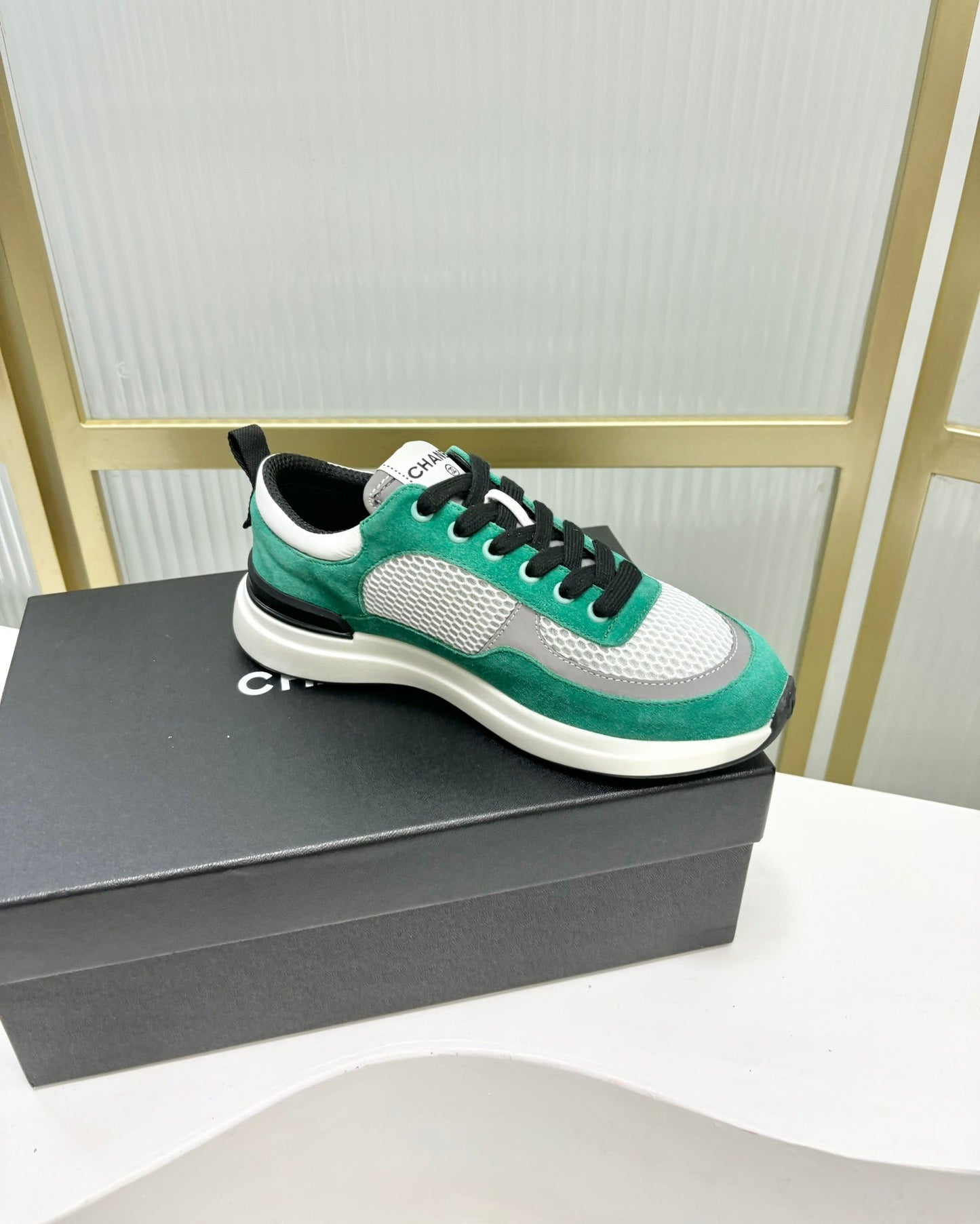 SNEAKER IN JADE GREEN SUEDE AND GREY BREATHABLE MESH - 35