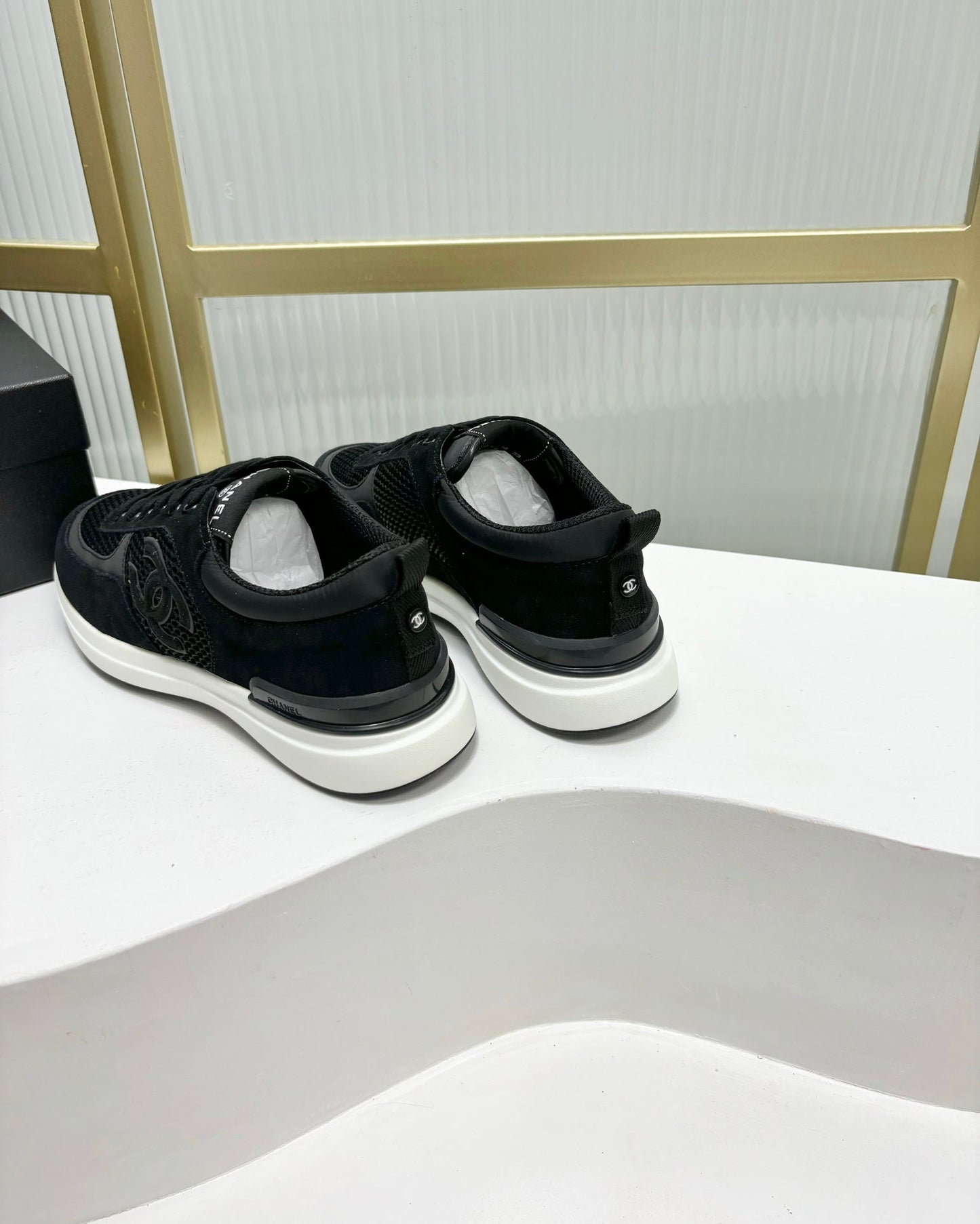 SNEAKER IN BLACK SUEDE AND BREATHABLE MESH - 35