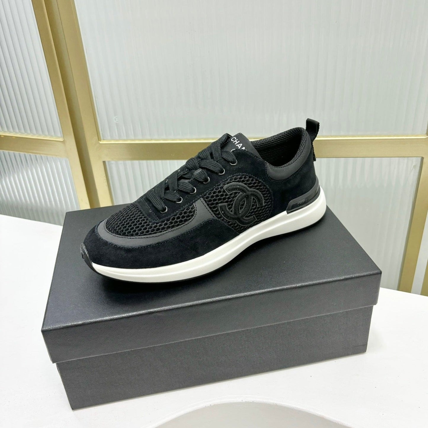 SNEAKER IN BLACK SUEDE AND BREATHABLE MESH - 35