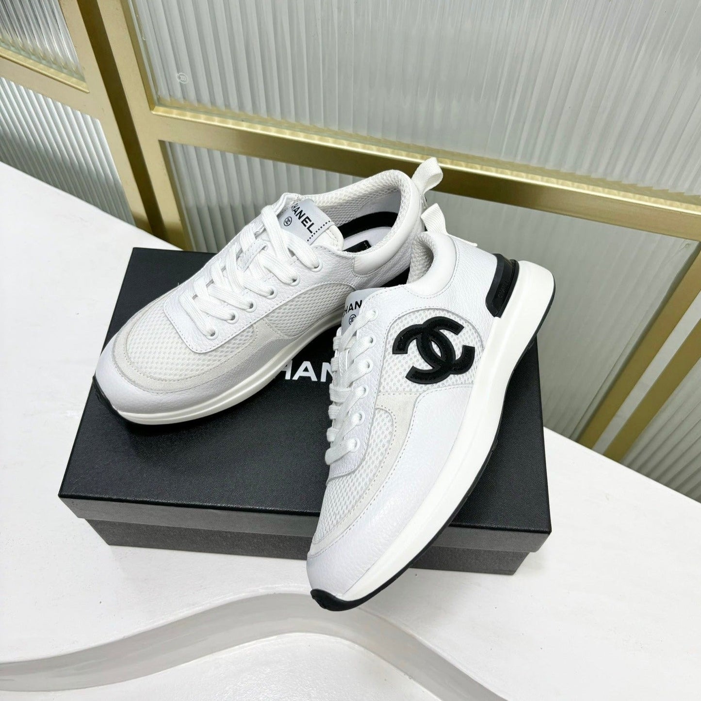 SNEAKER IN WHITE SUEDE AND BREATHABLE MESH - 35