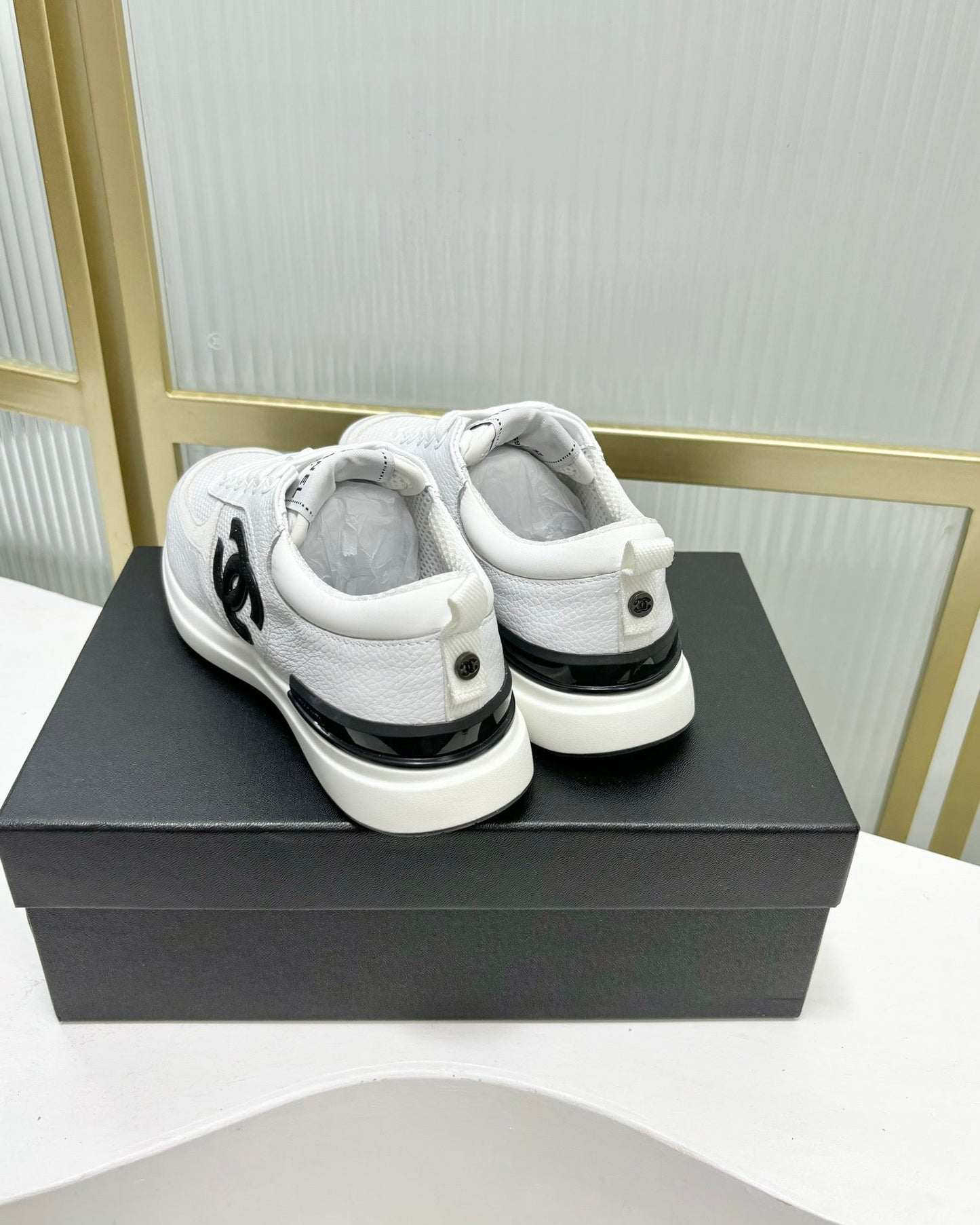 SNEAKER IN WHITE SUEDE AND BREATHABLE MESH - 35