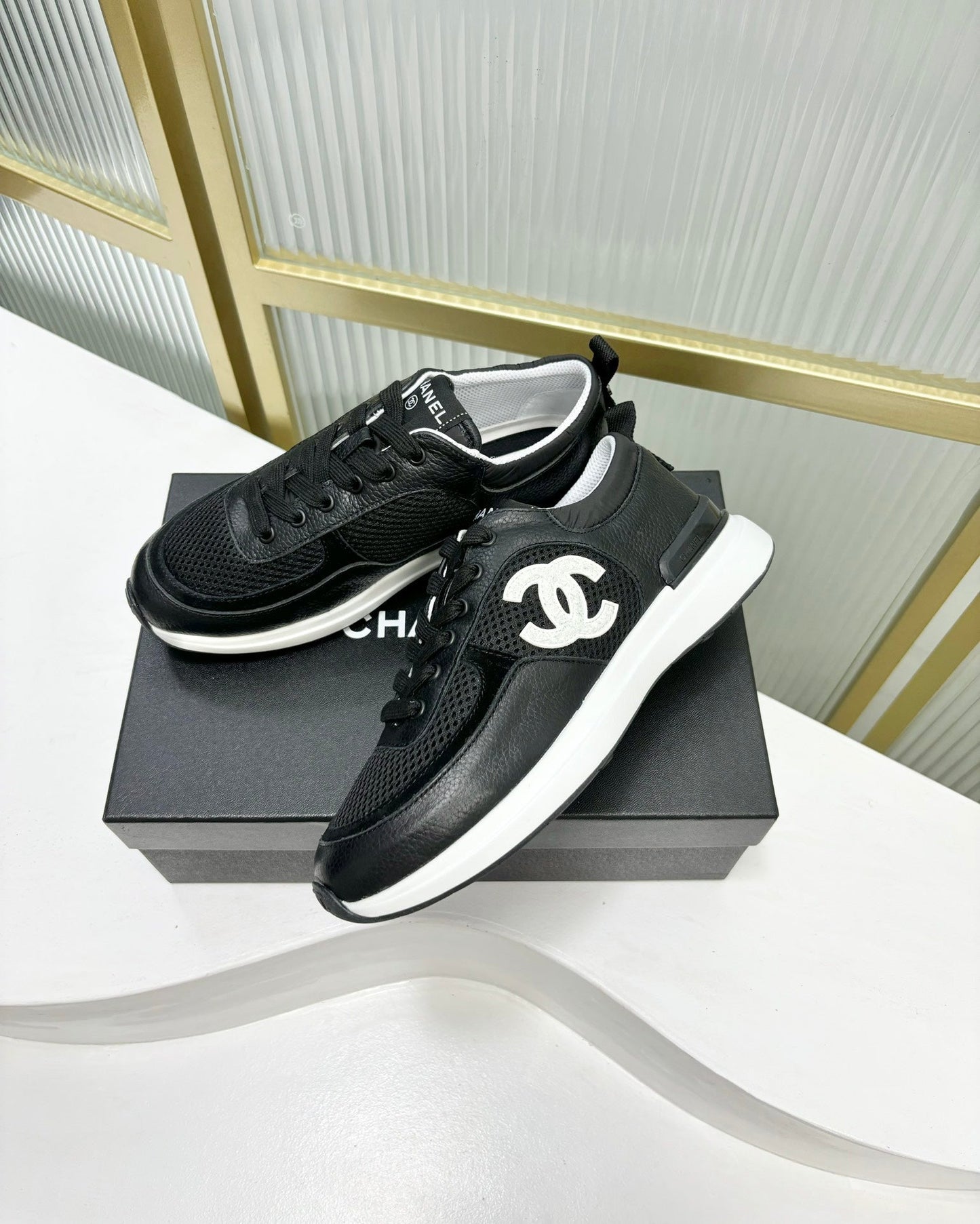 SNEAKER IN BLACK SUEDE WITH WHITE LOGO - 35
