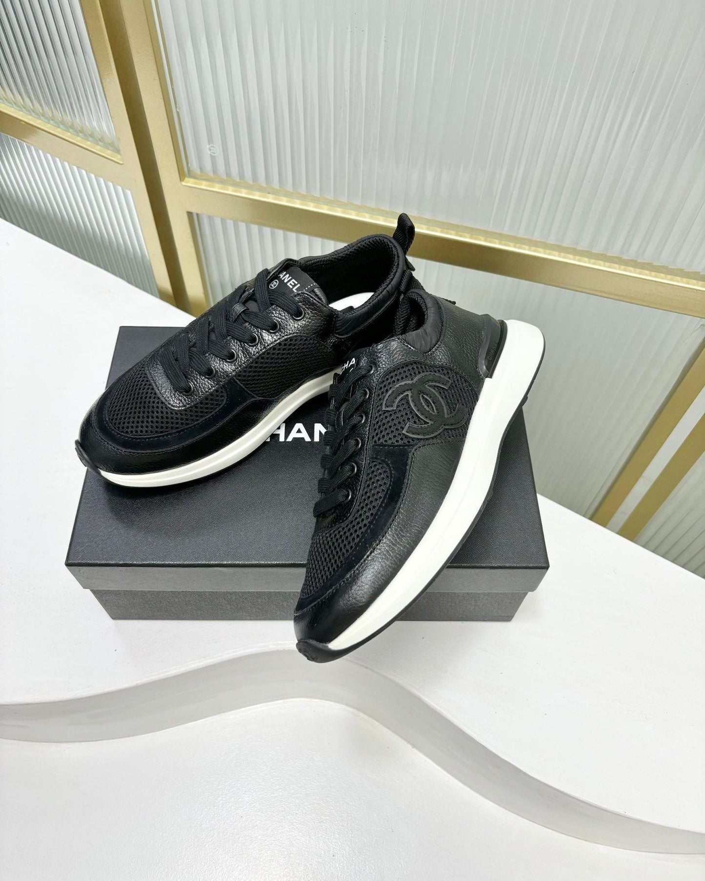 SNEAKER IN BLACK SUEDE - 35