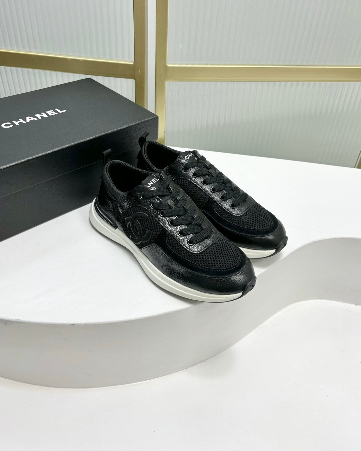 SNEAKER IN BLACK SUEDE - 35