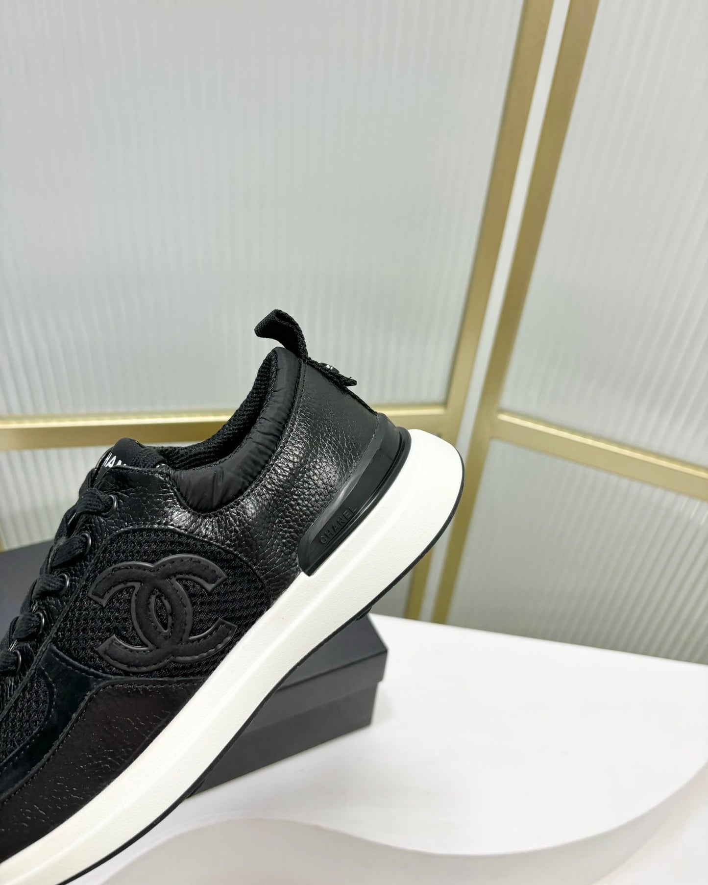 SNEAKER IN BLACK SUEDE - 35