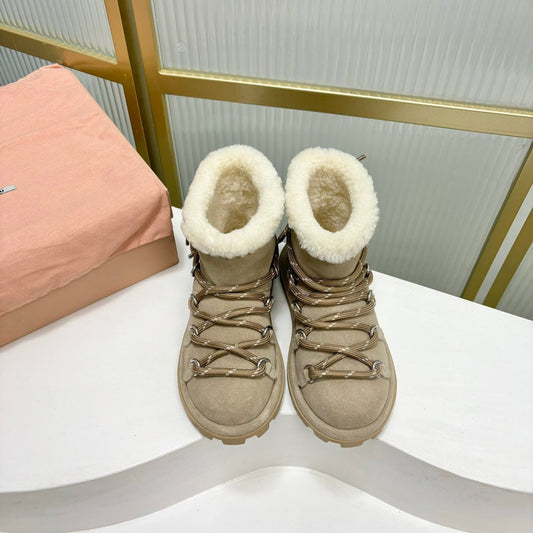 LACE-UP ANKLE BOOTS IN BEIGE SUEDE AND FLEECE LINING - 35