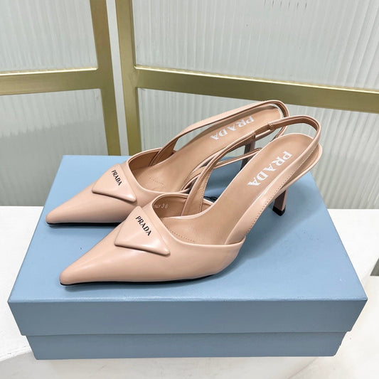 Босоніжки-слінгбеки PRADA 26S на підборах 75 мм із тілесної телячої шкіри з логотипом