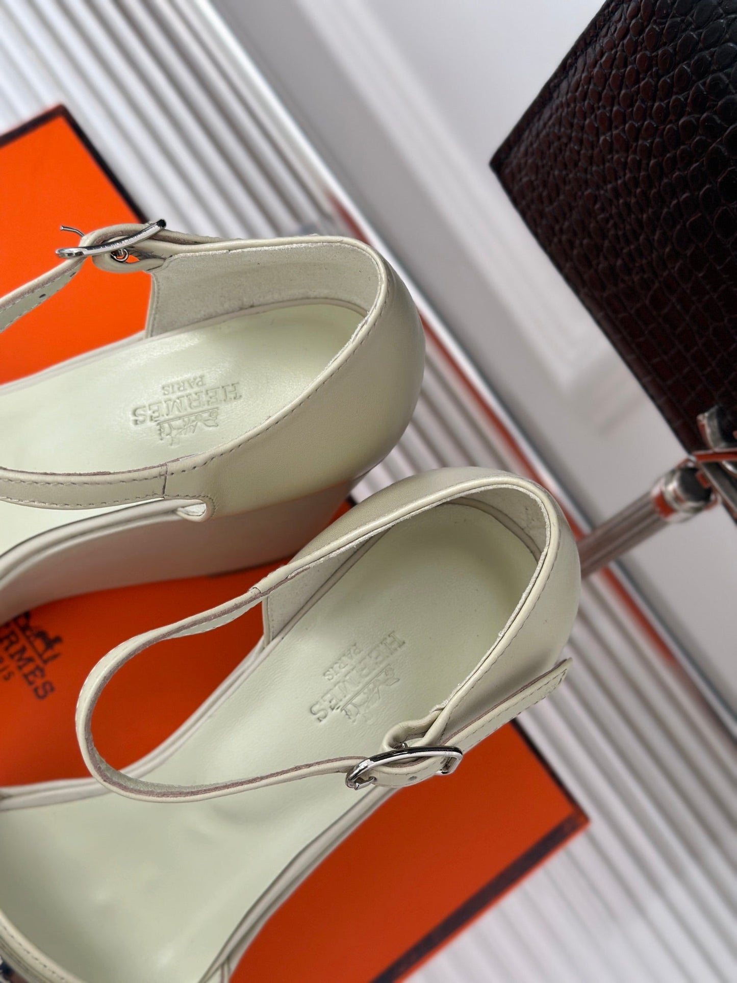 WEDGES SANDALS WHITE LAMBSKIN - 35