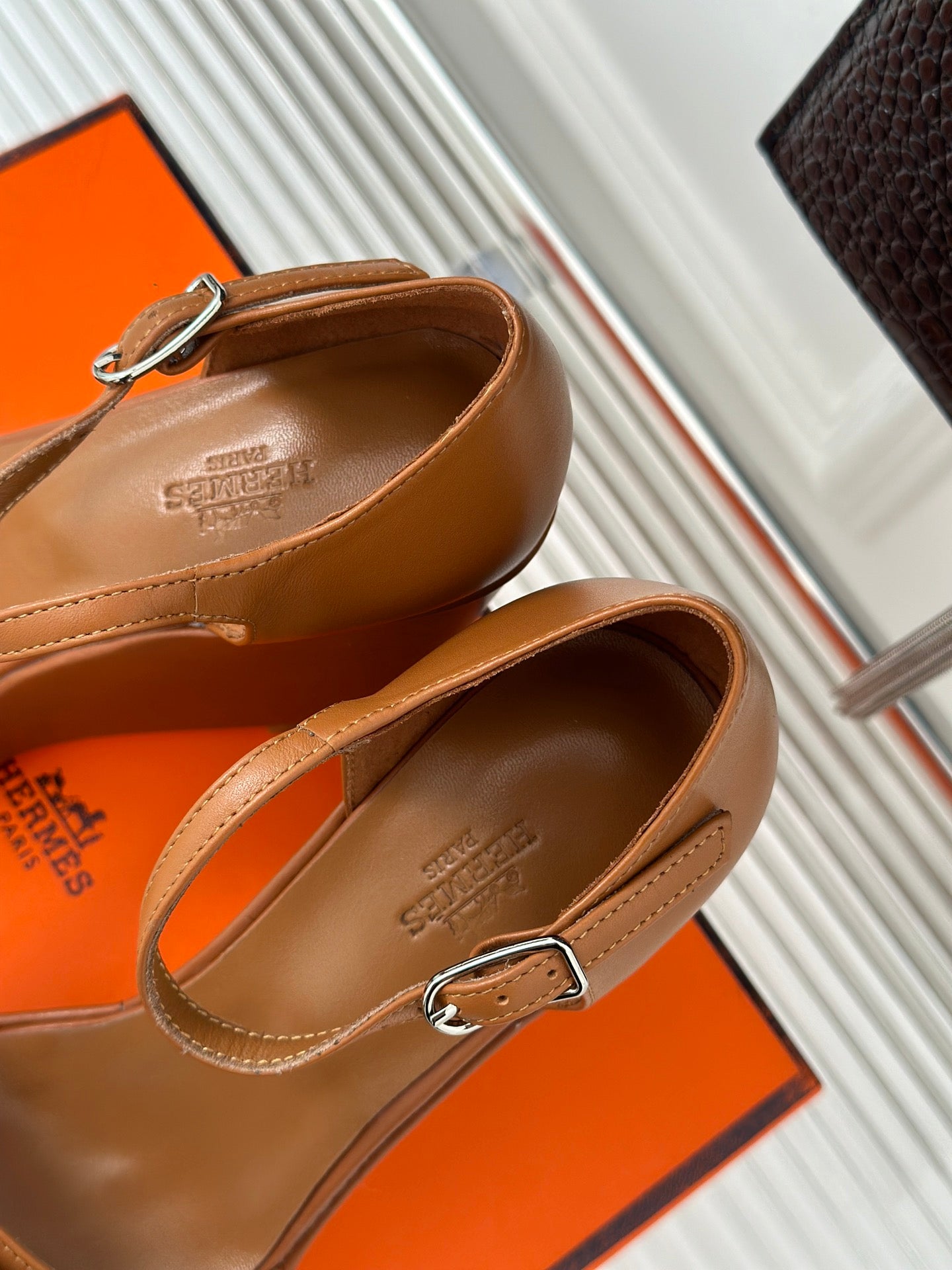 WEDGES SANDALS CARAMEL LAMBSKIN - 35