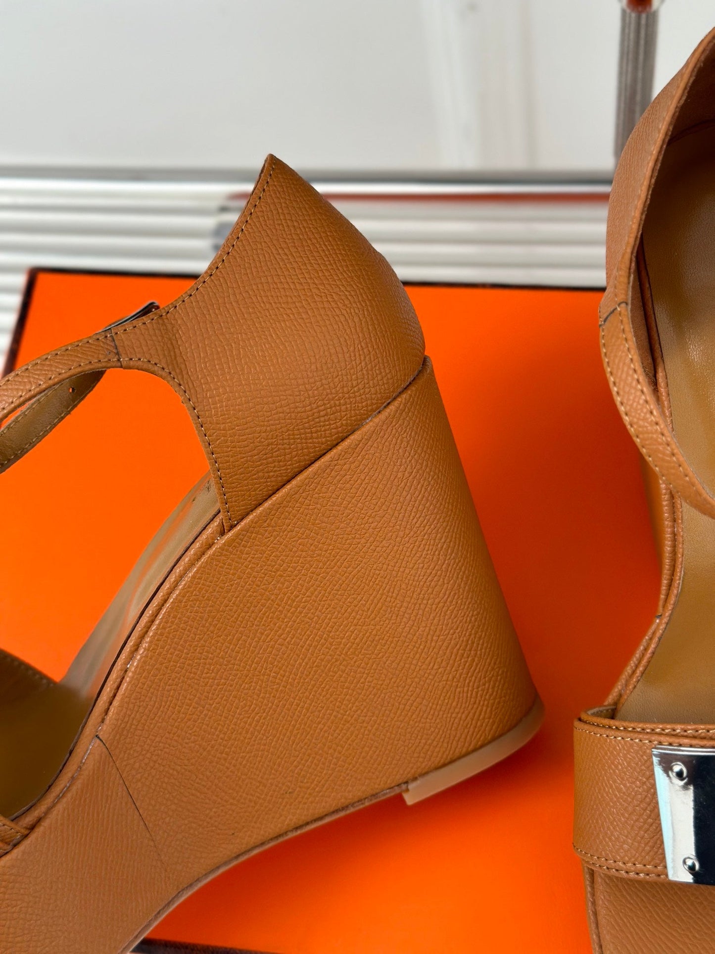 WEDGES SANDALS TAWNY LAMBSKIN - 35