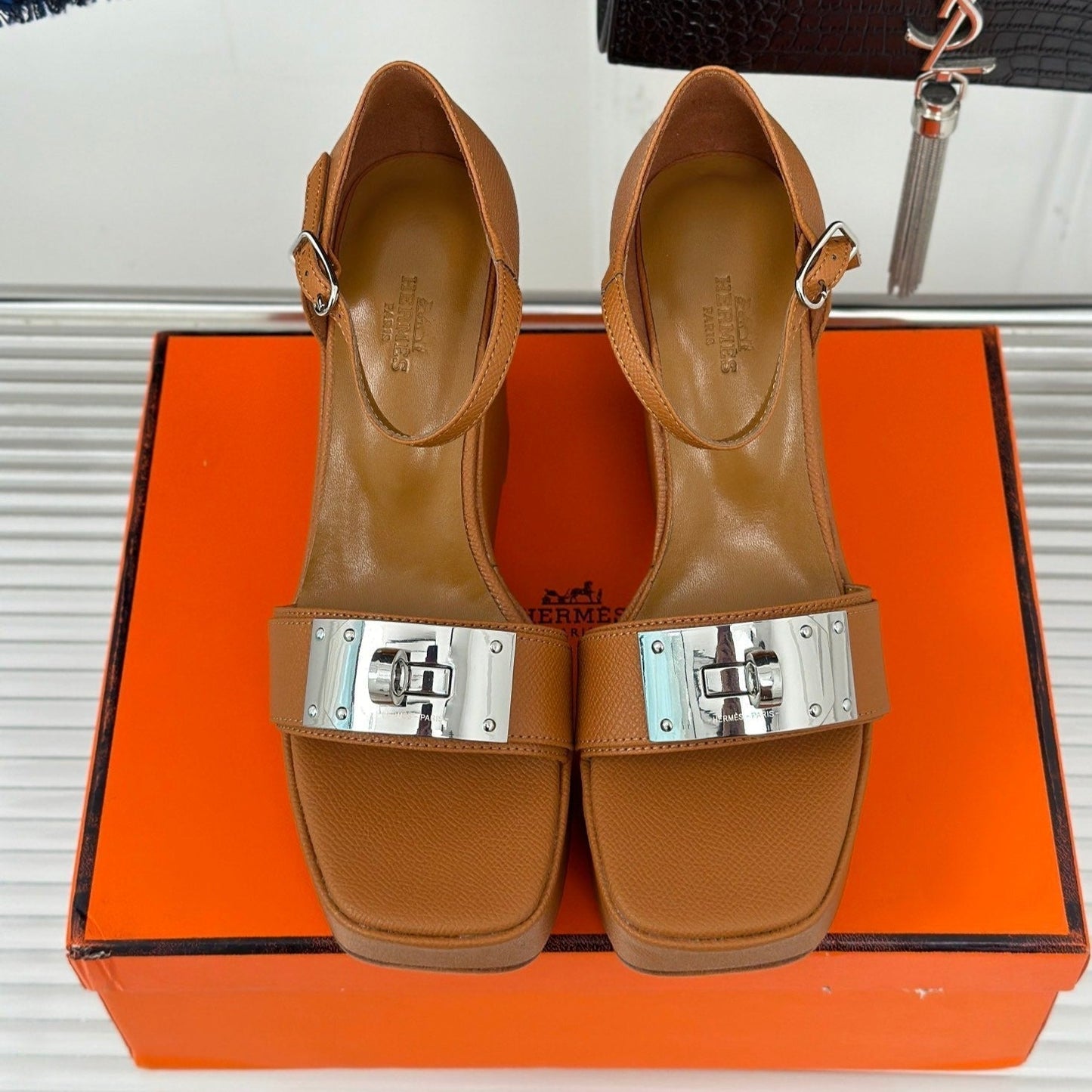 WEDGES SANDALS TAWNY LAMBSKIN - 35