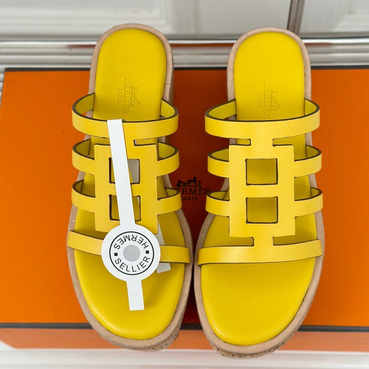 ISABELLA SANDAL LEMON CALFSKIN - 35
