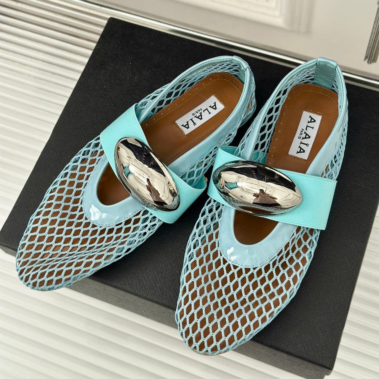 ALAIA MARY JANE SHOES IN SKY BLUE MESH WITH SILVER HARDWARE - 35