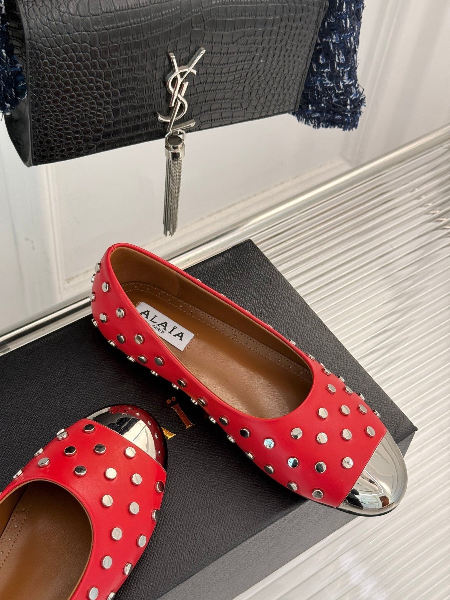 STUD-EMBELLISHED BALLET FLATS IN CHERRY RED CALFSKIN - 35
