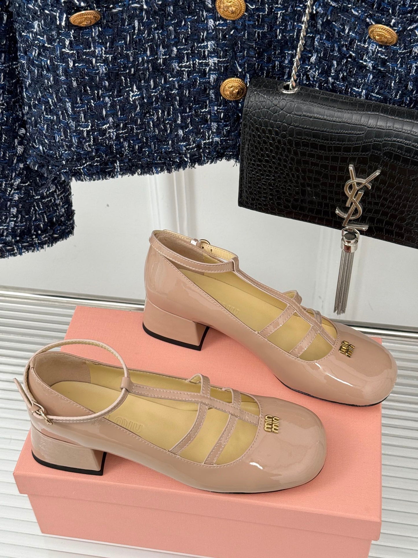 BALLET PUMPS WITH STRAP IN BEIGE GLOSSY LAMBSKIN - 35