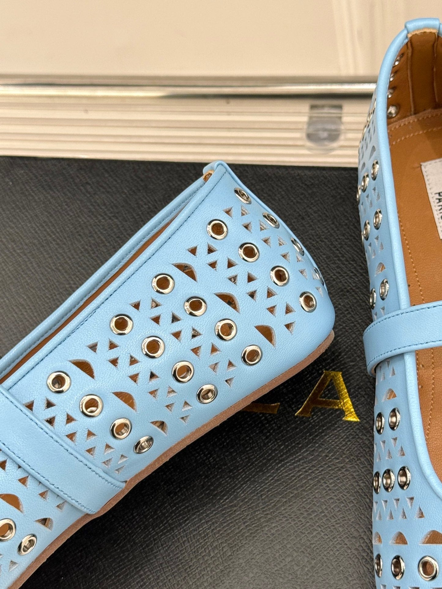MARY JANE IN LIGHT BLUE CALFSKIN - 35