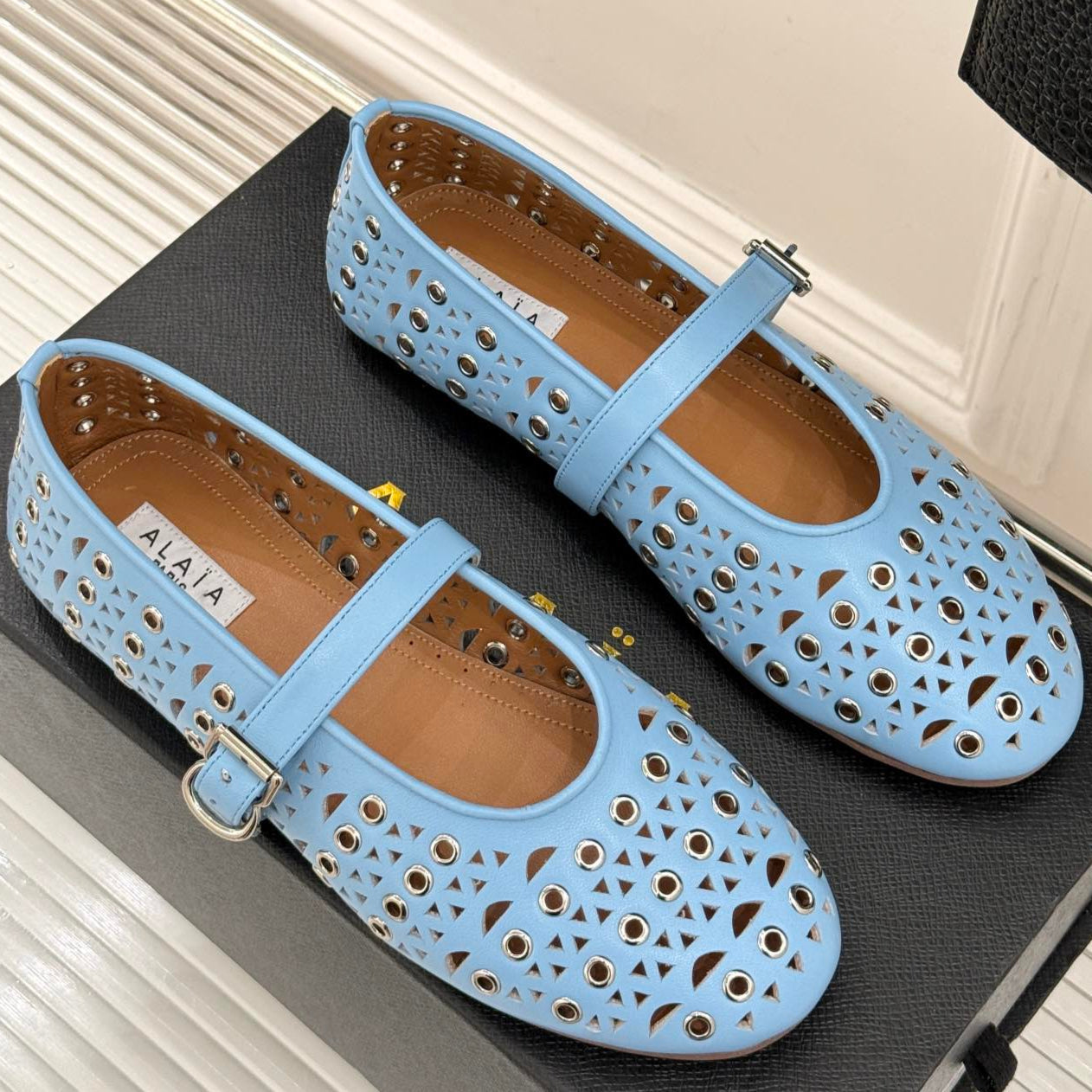 MARY JANE IN LIGHT BLUE CALFSKIN - 35