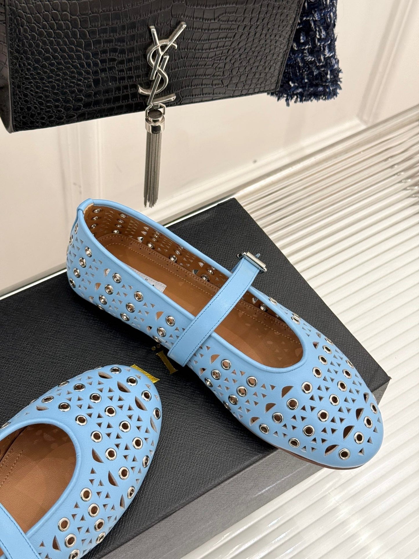 MARY JANE IN LIGHT BLUE CALFSKIN - 35