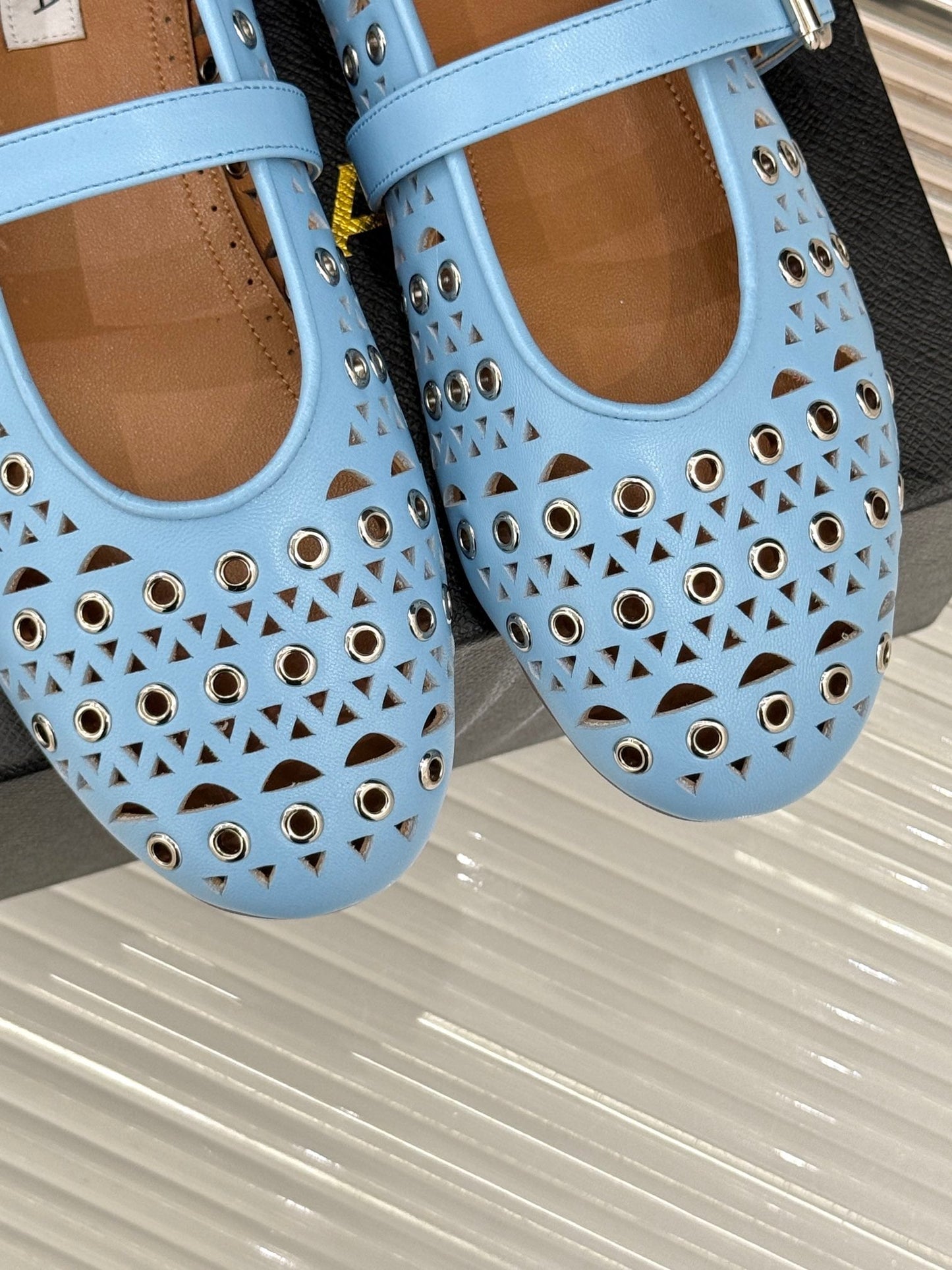 MARY JANE IN LIGHT BLUE CALFSKIN - 35