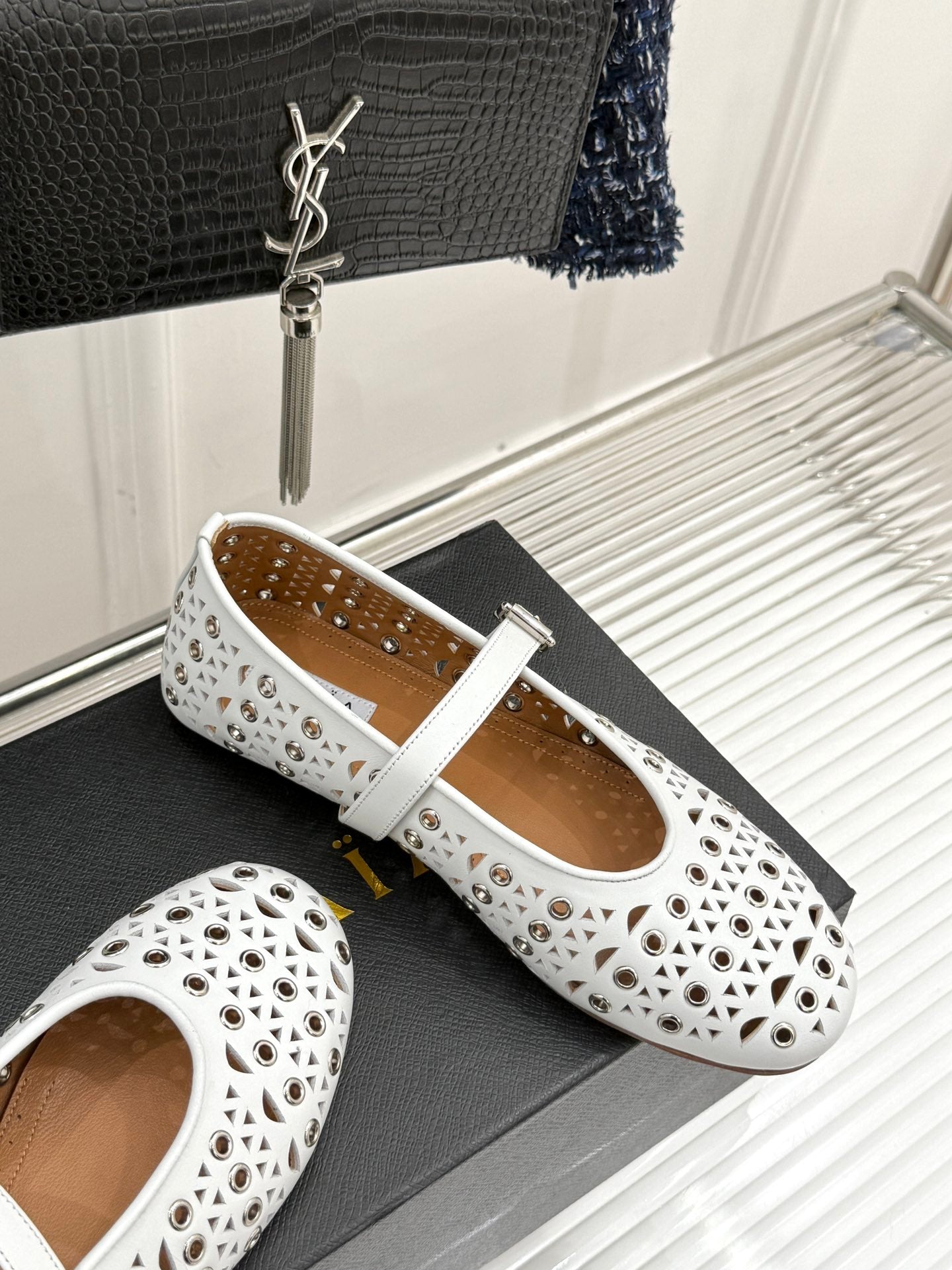 MARY JANE IN WHITE CALFSKIN - 35