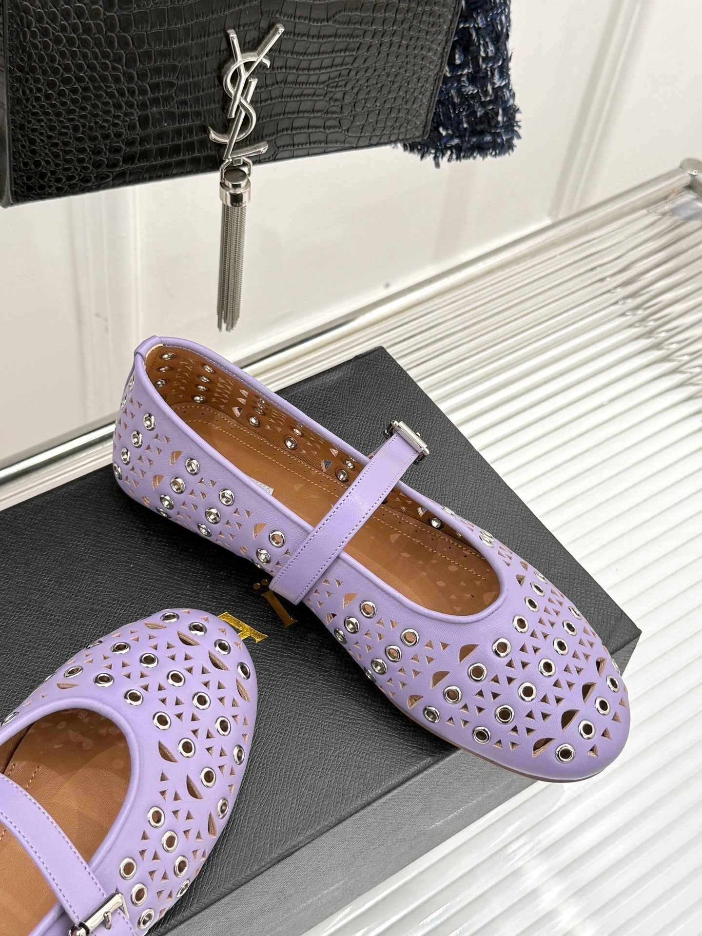 MARY JANE IN PASTEL GRAY CALFSKIN - 35