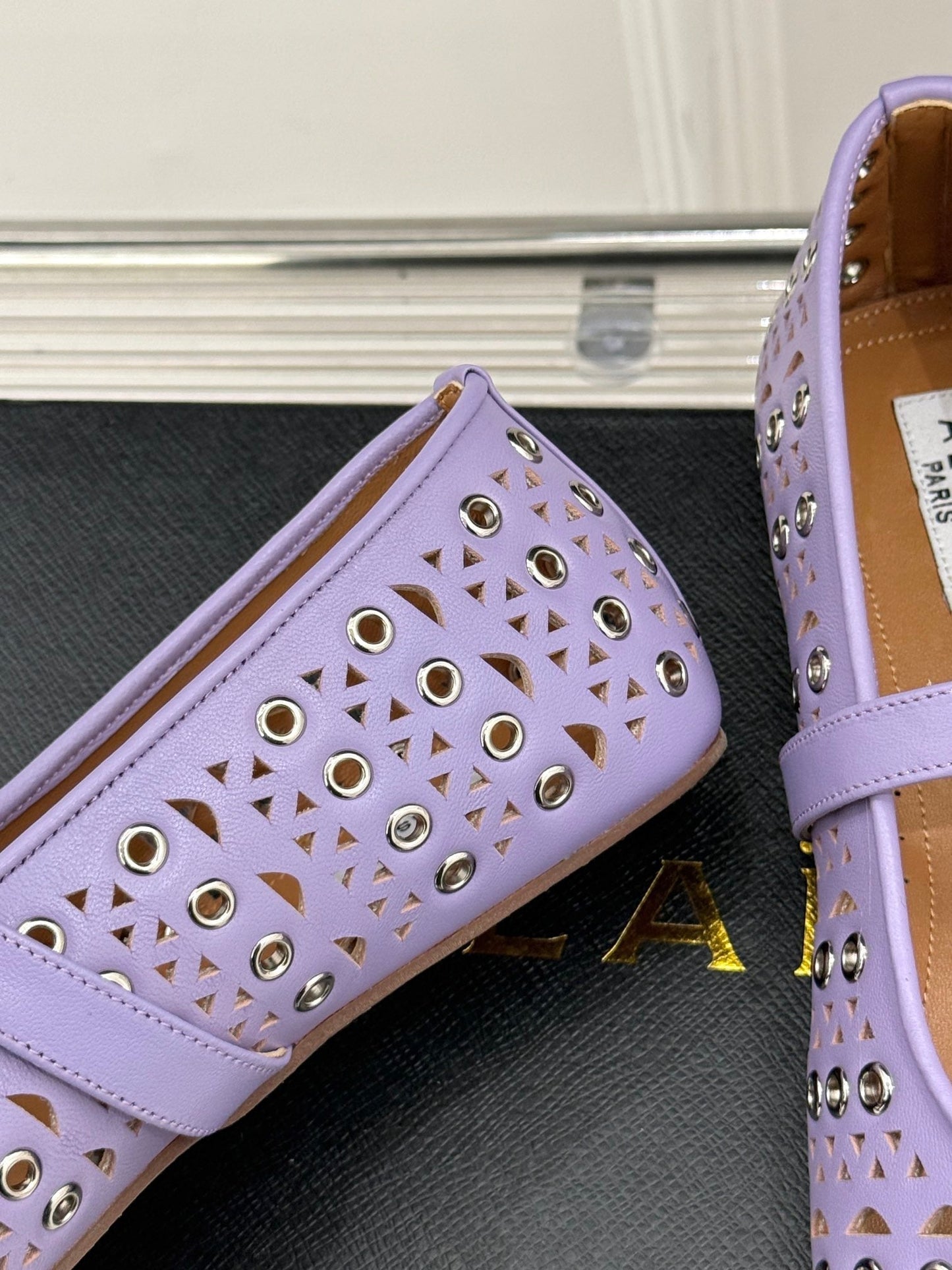 MARY JANE IN PASTEL GRAY CALFSKIN - 35