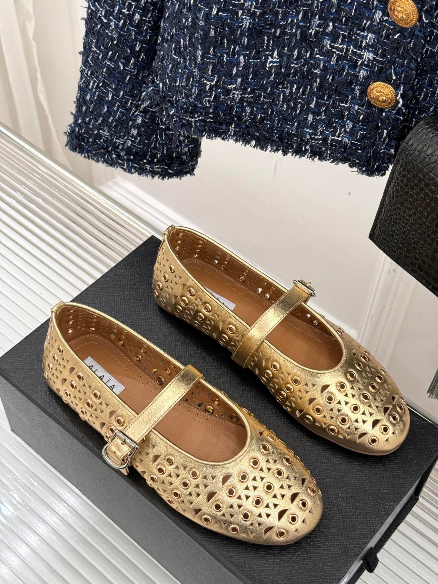 MARY JANE IN METALLIC GOLD CALFSKIN - 35