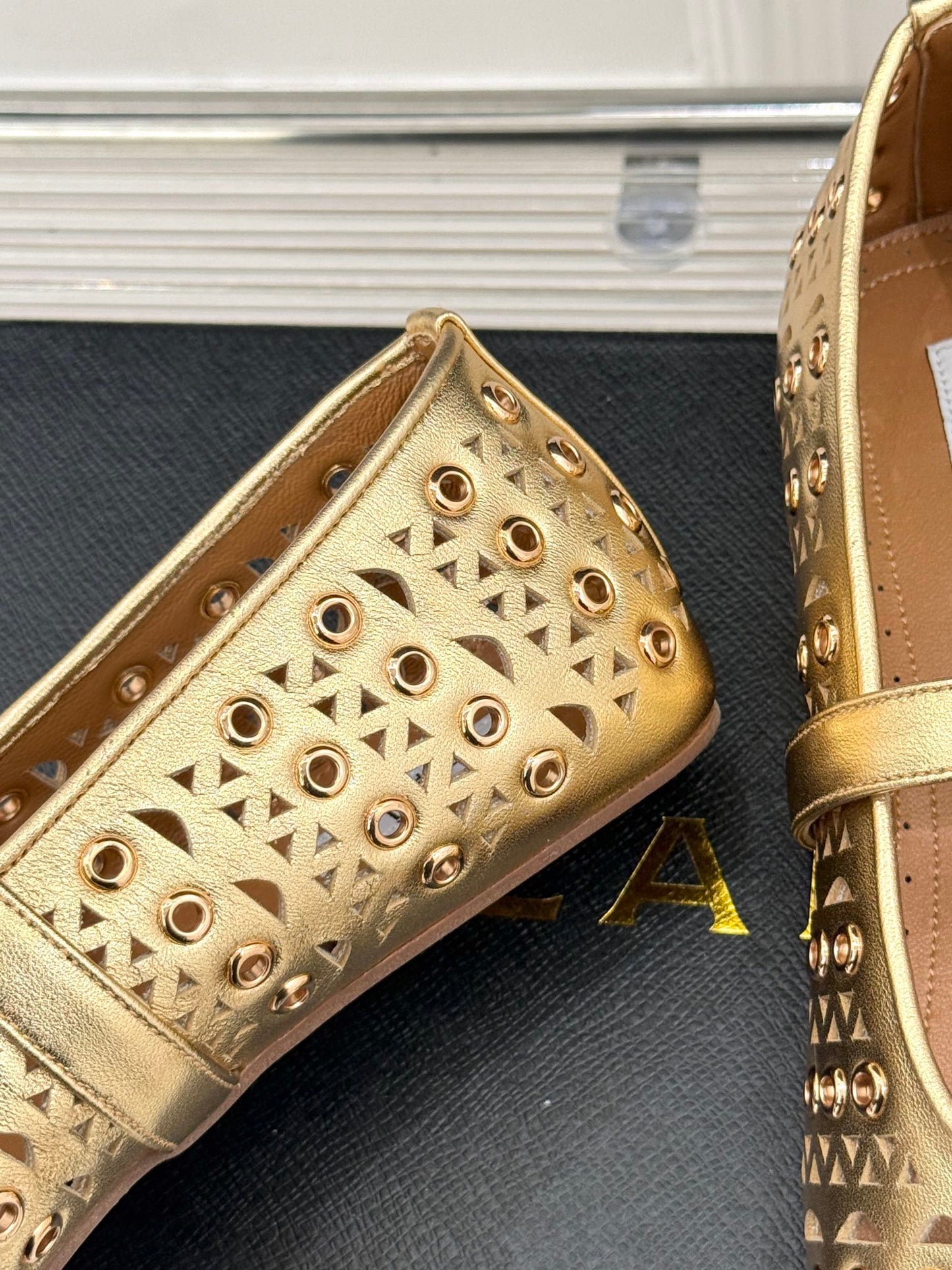 MARY JANE IN METALLIC GOLD CALFSKIN - 35
