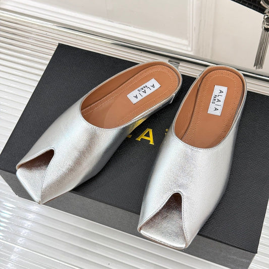 ALAIA FLAT MULE IN SILVER LAMBSKIN - 35