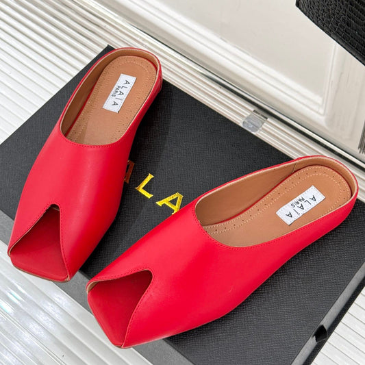 ALAIA FLAT MULE IN CRIMSON RED LAMBSKIN - 35