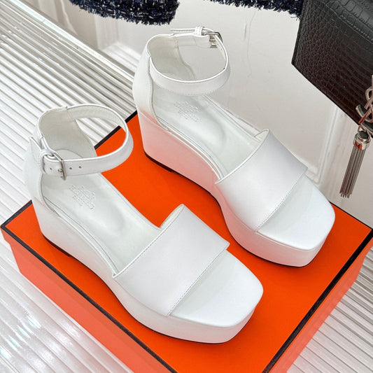 ILLUSION 35 SANDAL IN WHITE CALFSKIN - 35