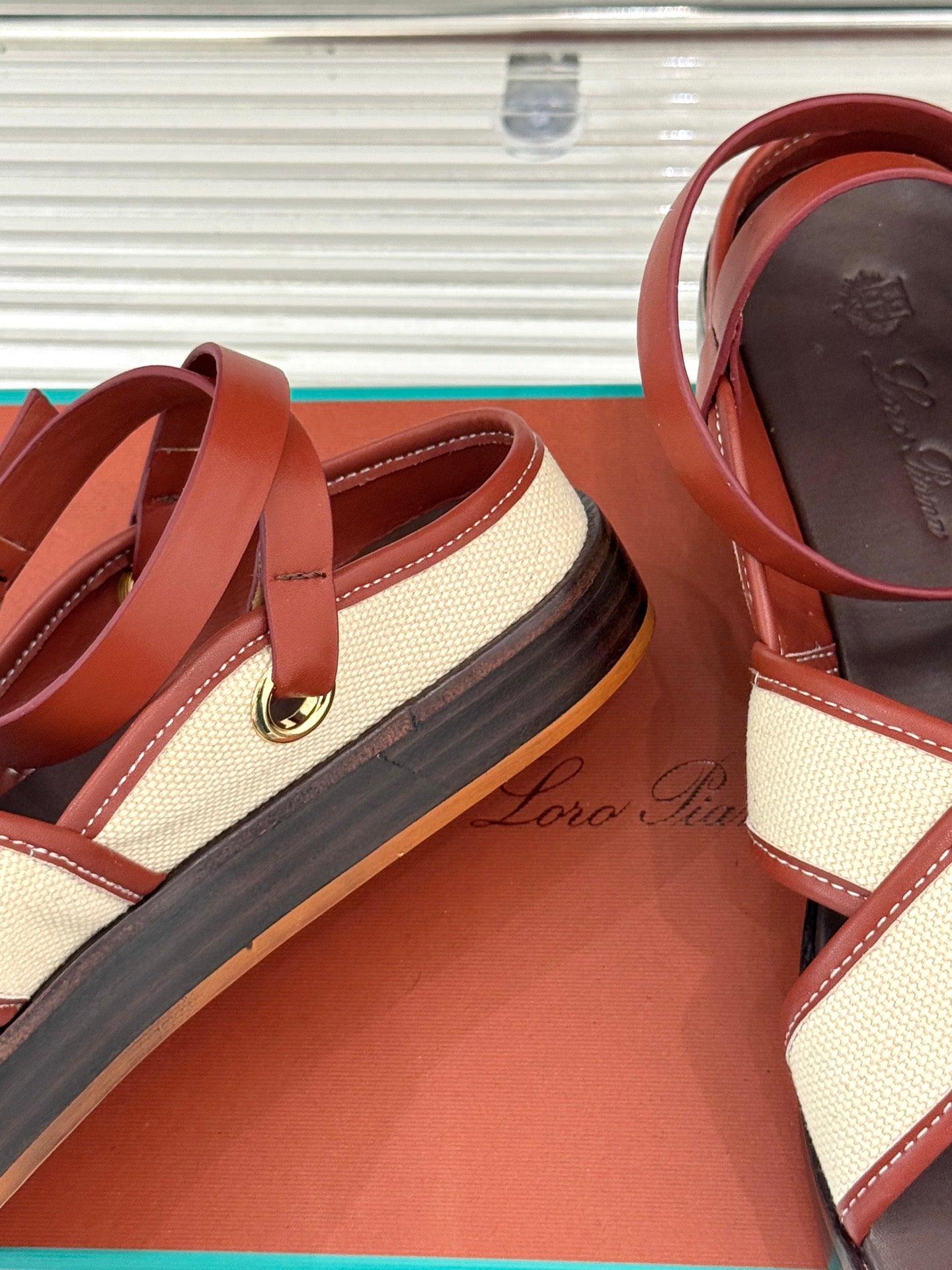 SANDALS THICK SOLE CROSS STRAP IN BEIGE FABRIC AND ORANGE CALFSKIN - 35