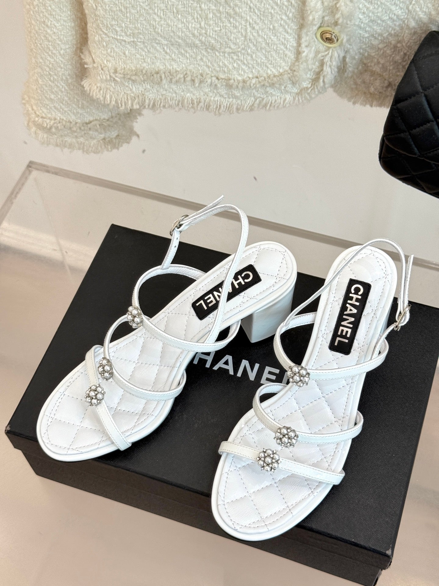 HIGH HEELS SANDAL IN WHITE LAMBSKIN PEARL FLOWERS - 35