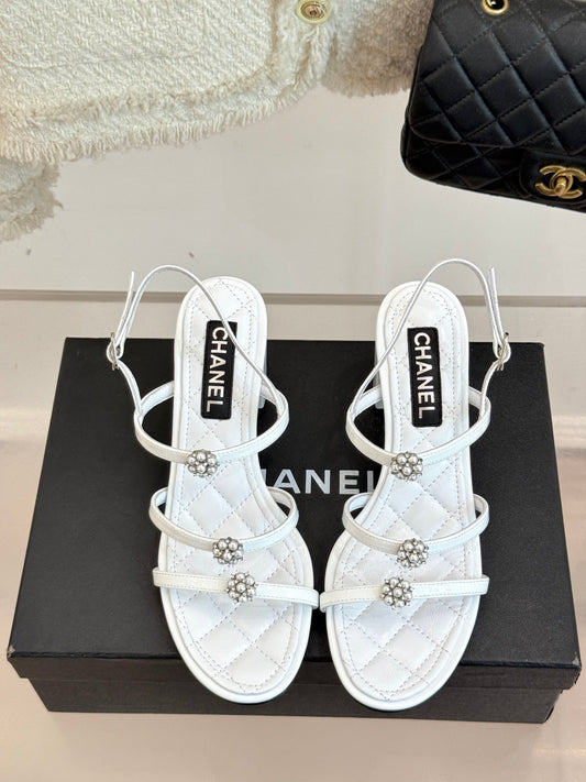 HIGH HEELS SANDAL IN WHITE LAMBSKIN PEARL FLOWERS - 35