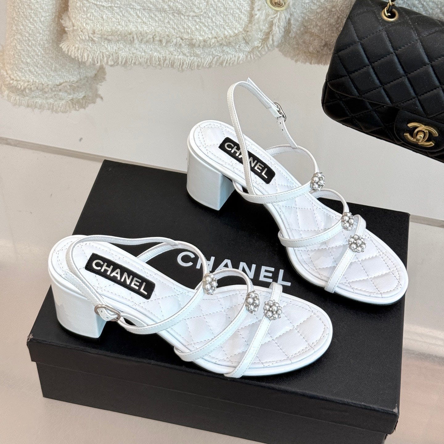 HIGH HEELS SANDAL IN WHITE LAMBSKIN PEARL FLOWERS - 35