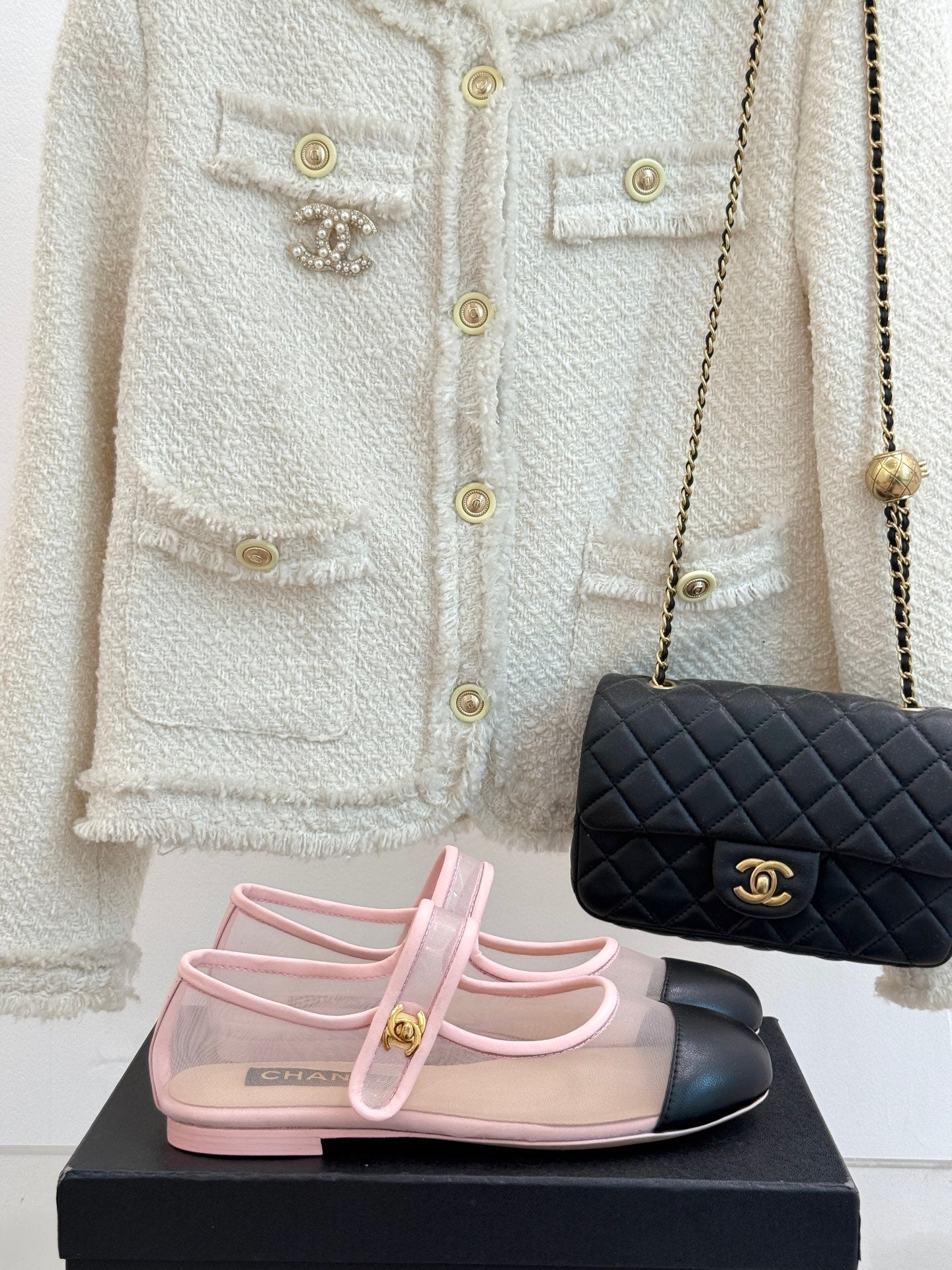 FLAT SHOES IN PINK MESH AND BLACK LAMBSKIN - 35