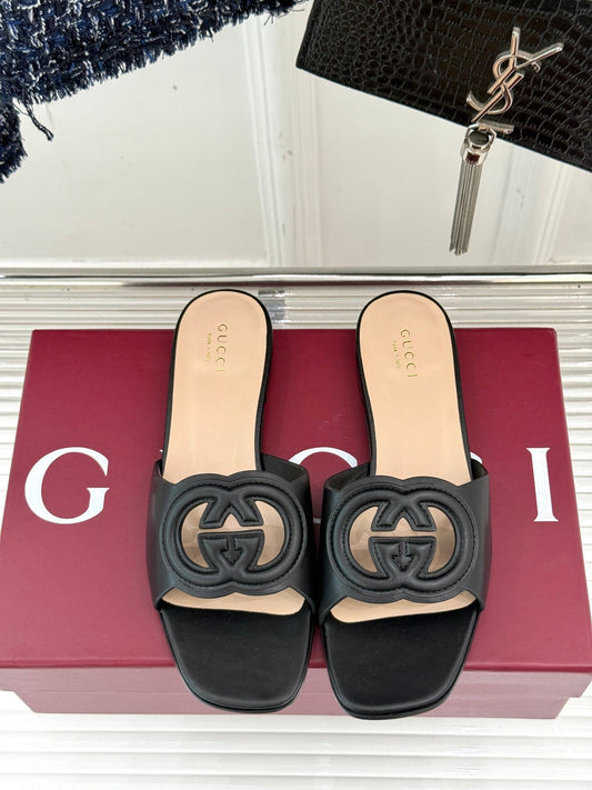 SLIDE SANDALS IN BURNT BLACK CALFSKIN - 35