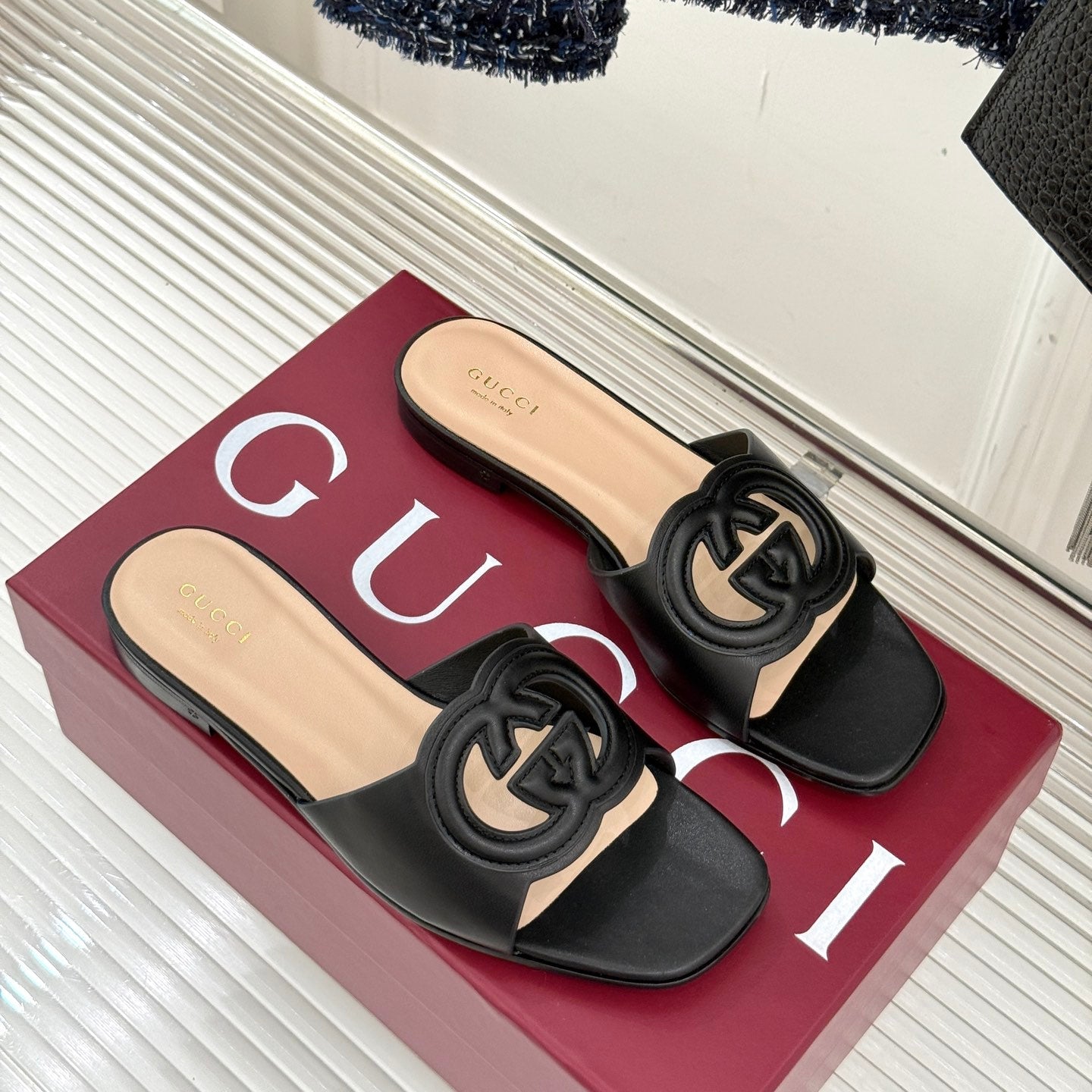SLIDE SANDALS IN BURNT BLACK CALFSKIN - 35