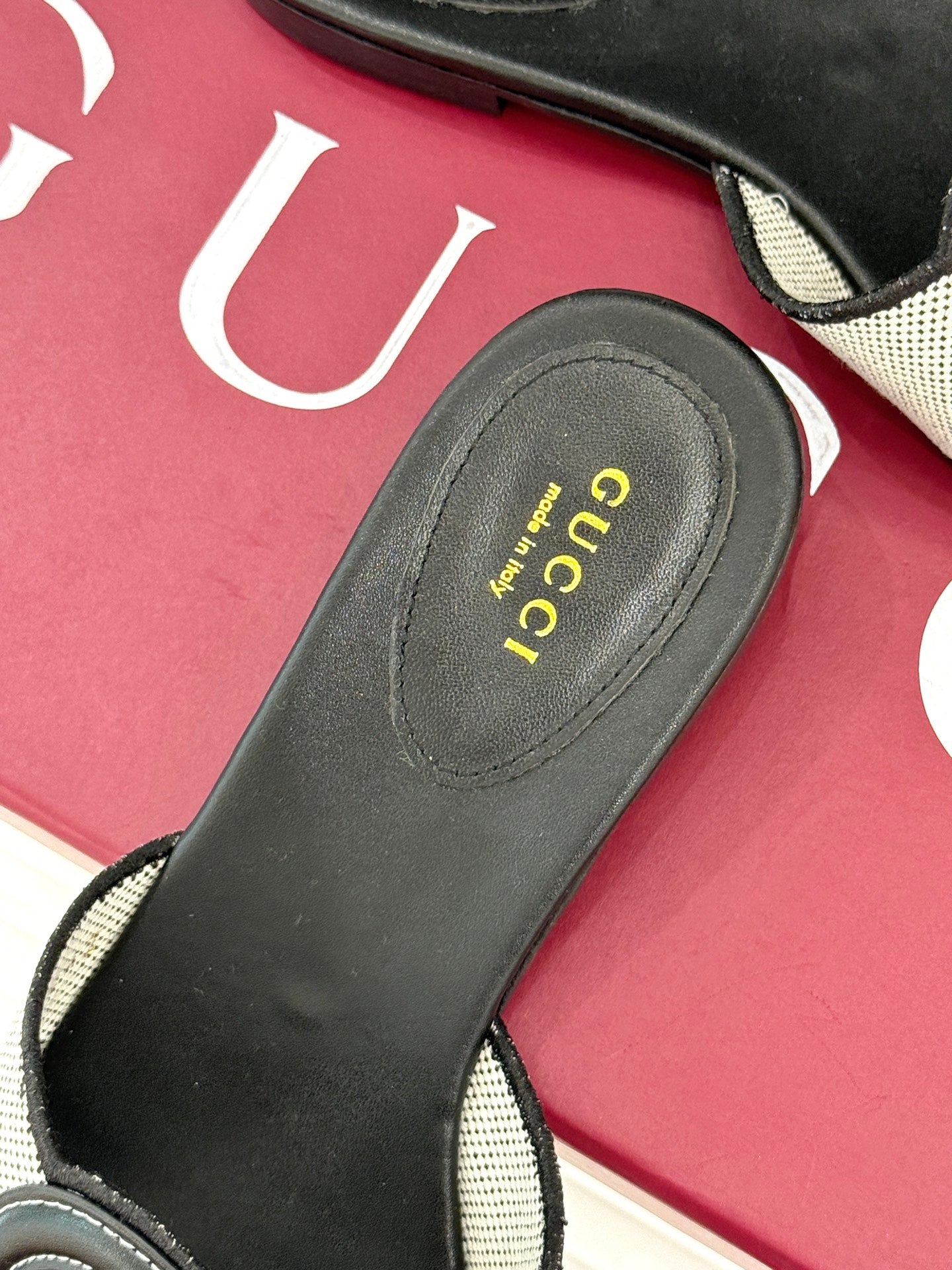 SLIDE SANDALS IN BLACK AND WHITE CALFSKIN - 35