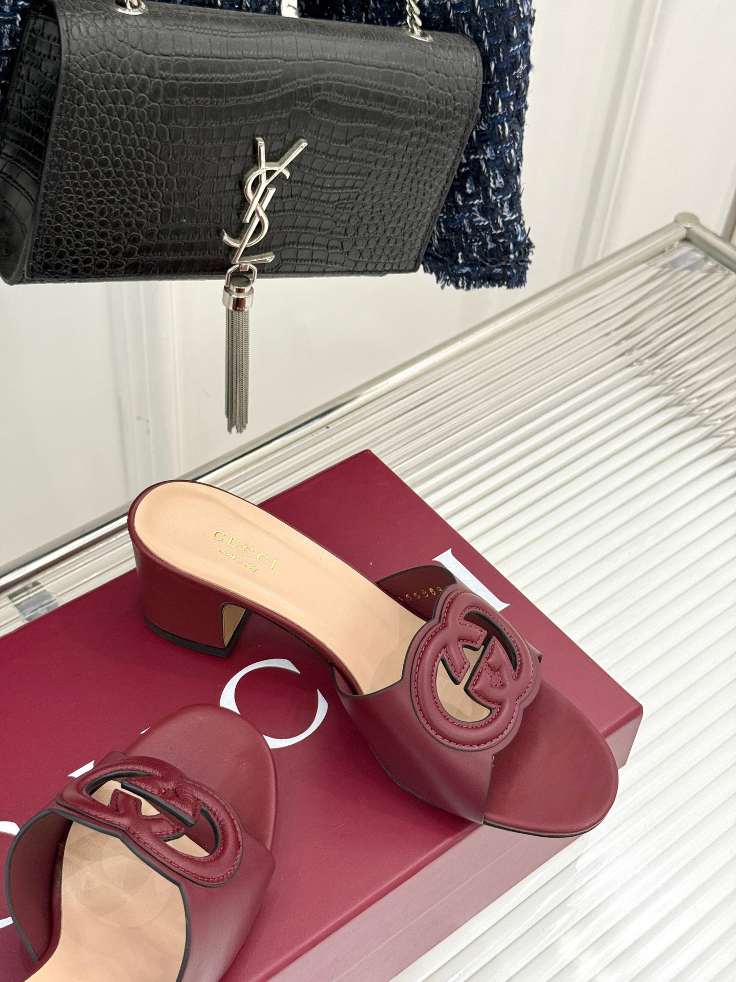 MID-HEEL MULE IN RED CALFSKIN - 35
