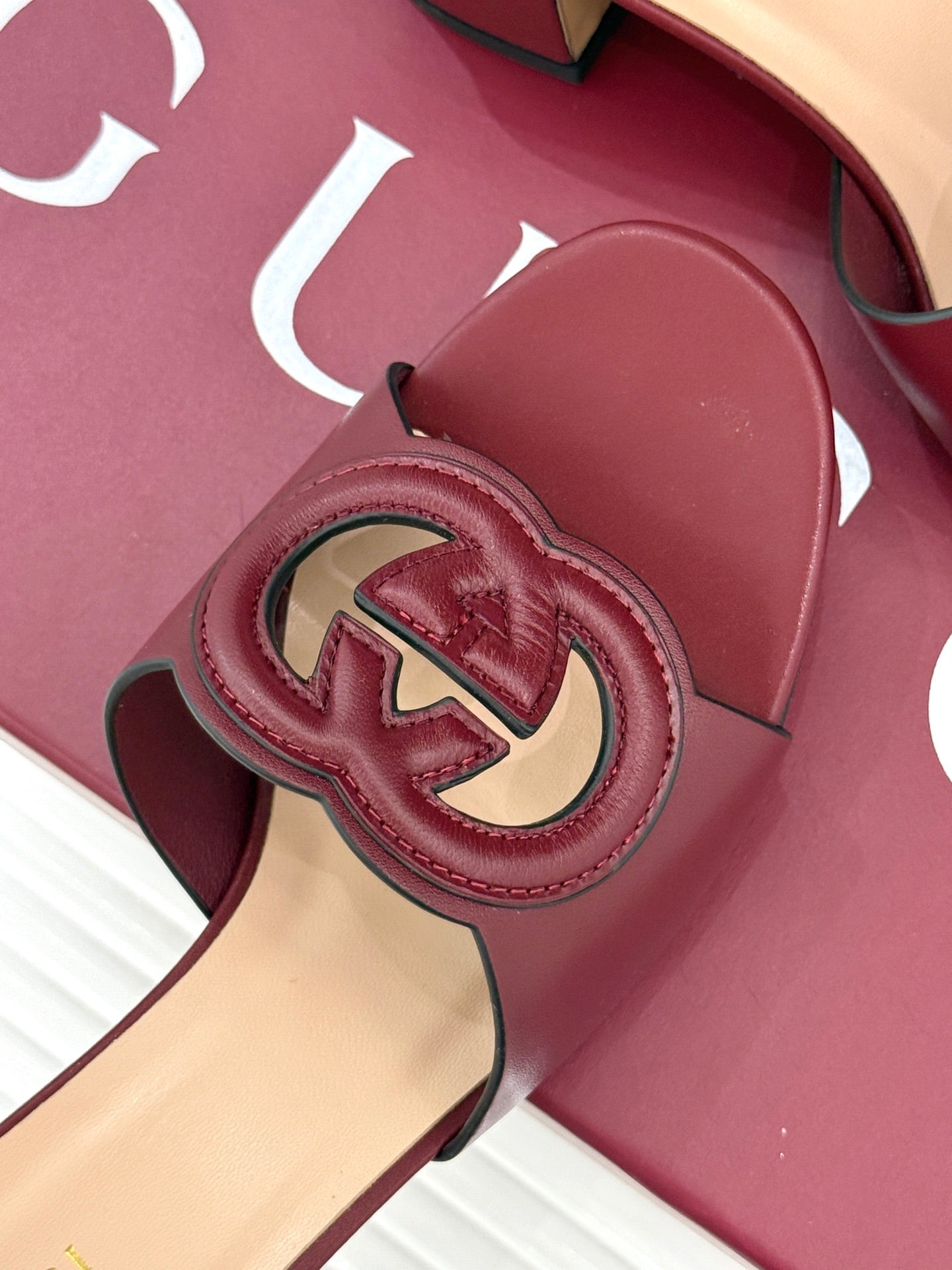 MID-HEEL MULE IN RED CALFSKIN - 35